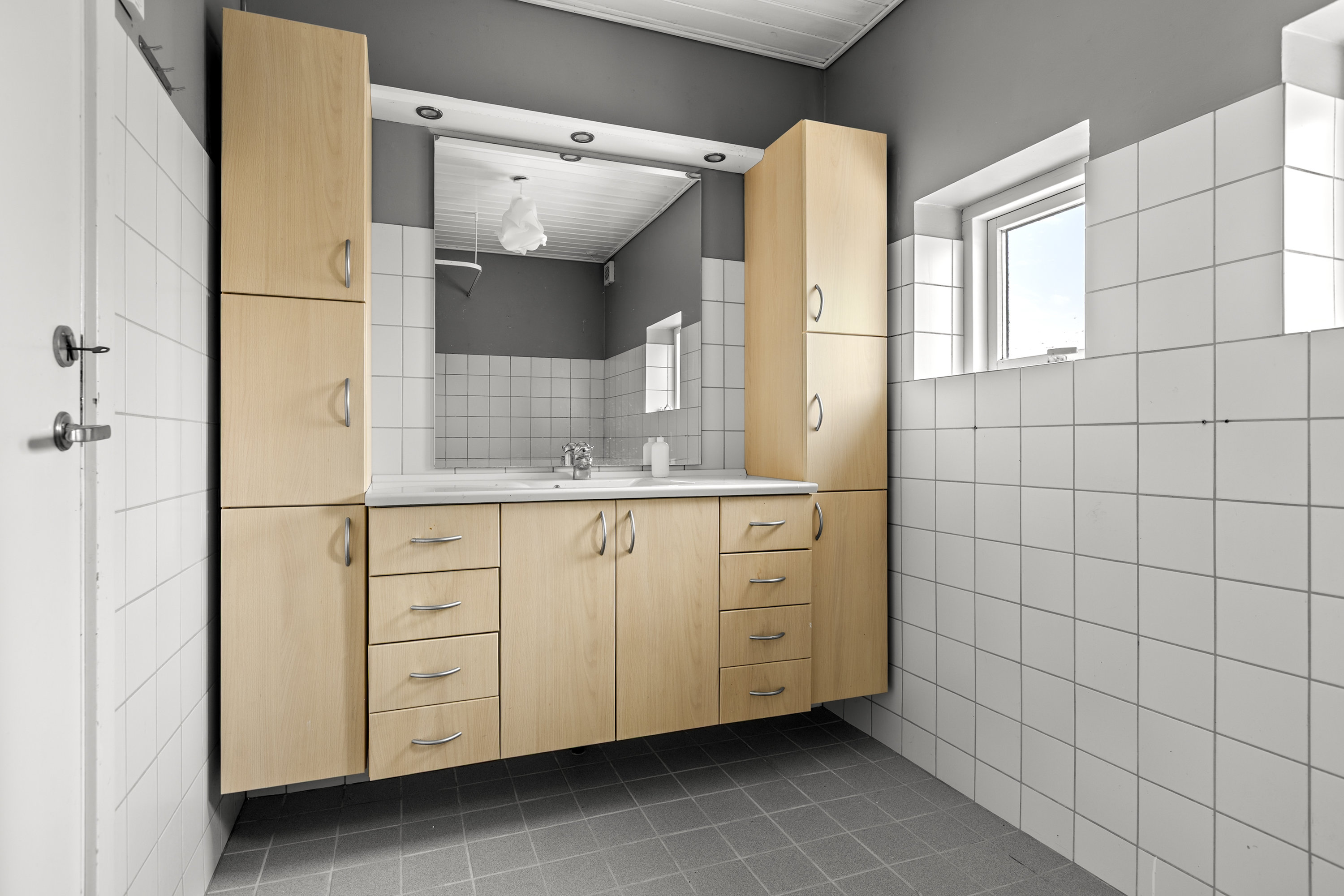 Fremhævet badeværelse billede i fuldskærmstilstand. Billede af Drosselvej 17, 4000 Roskilde