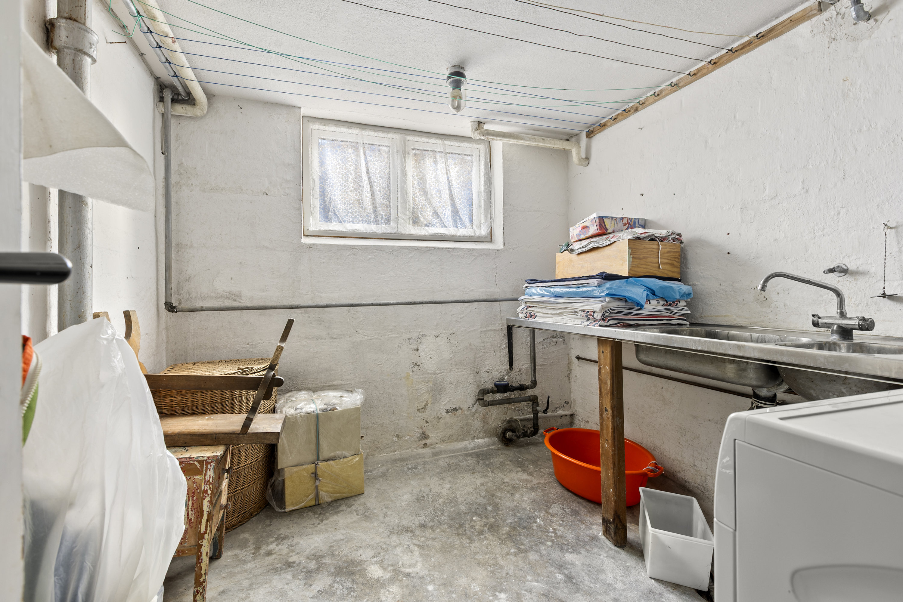 Fremhævet vaskerum billede i fuldskærmstilstand. Billede af Drosselvej 17, 4000 Roskilde