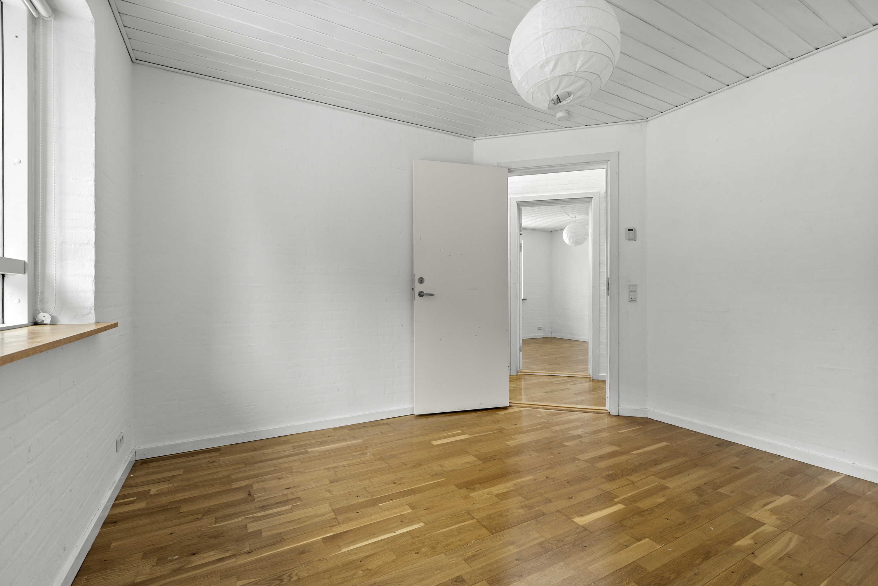 Fremhævet værelse billede i fuldskærmstilstand. Billede af Drosselvej 17, 4000 Roskilde