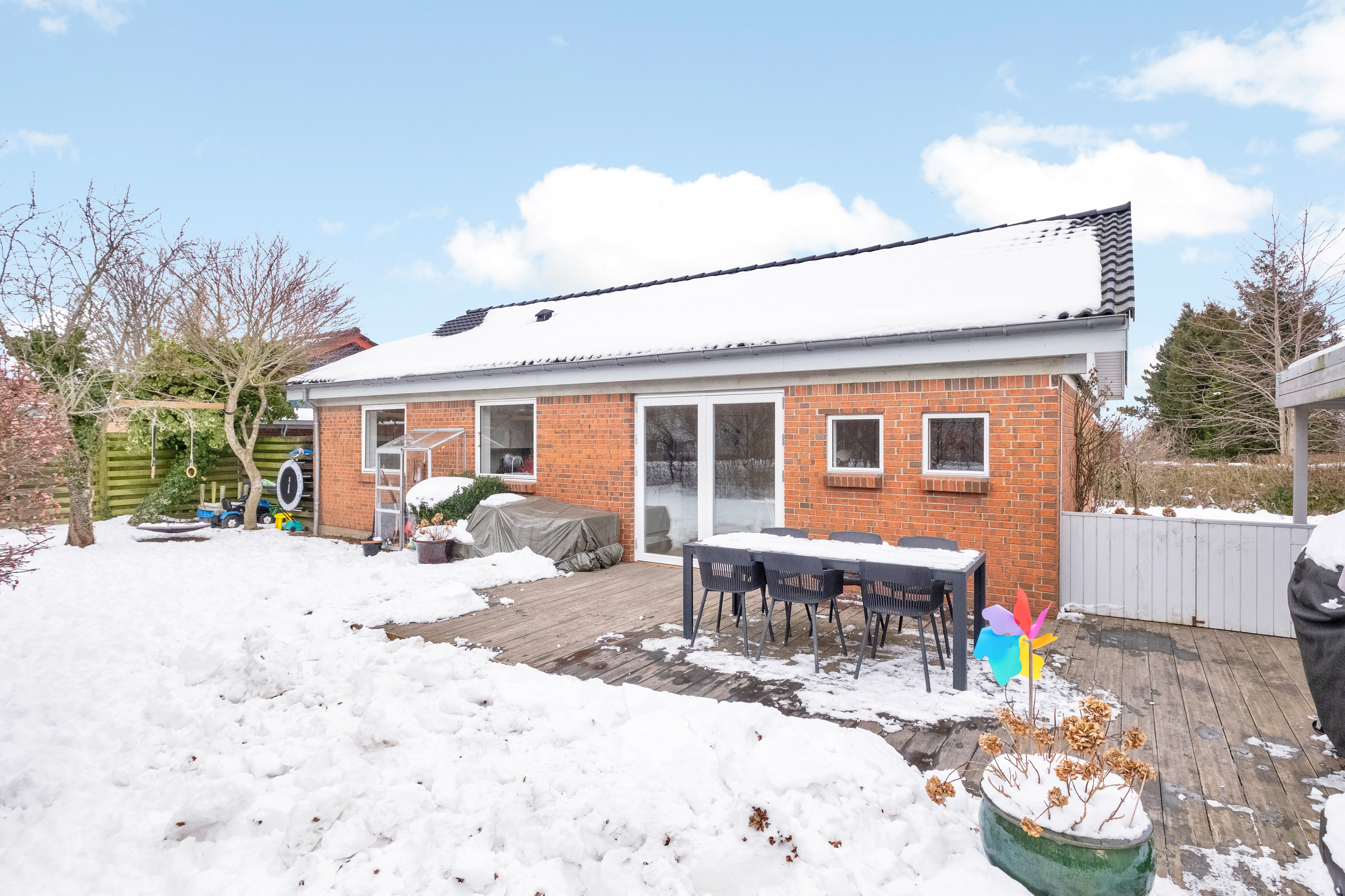 Fremhævet set fra haven billede i fuldskærmstilstand. Billede af Besservej 17A, 8240 Risskov