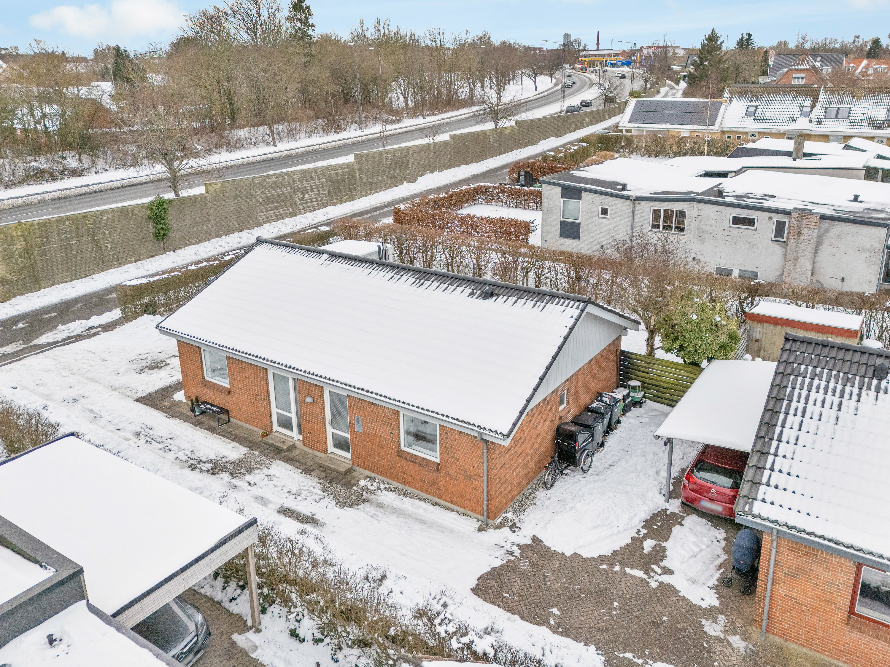 Fremhævet luftfoto billede i fuldskærmstilstand. Billede af Besservej 17A, 8240 Risskov