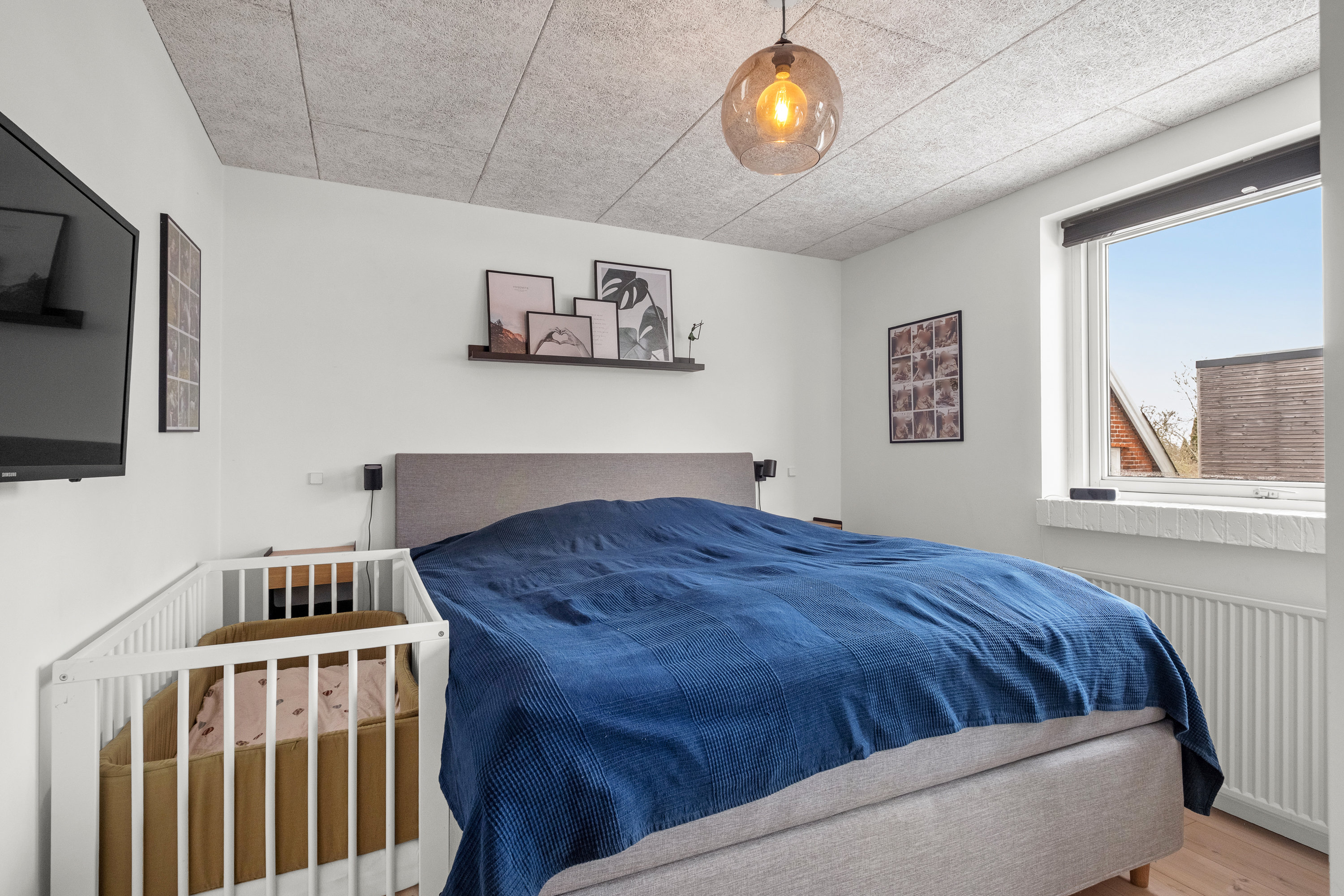 Fremhævet soveværelse billede i fuldskærmstilstand. Billede af Besservej 17A, 8240 Risskov