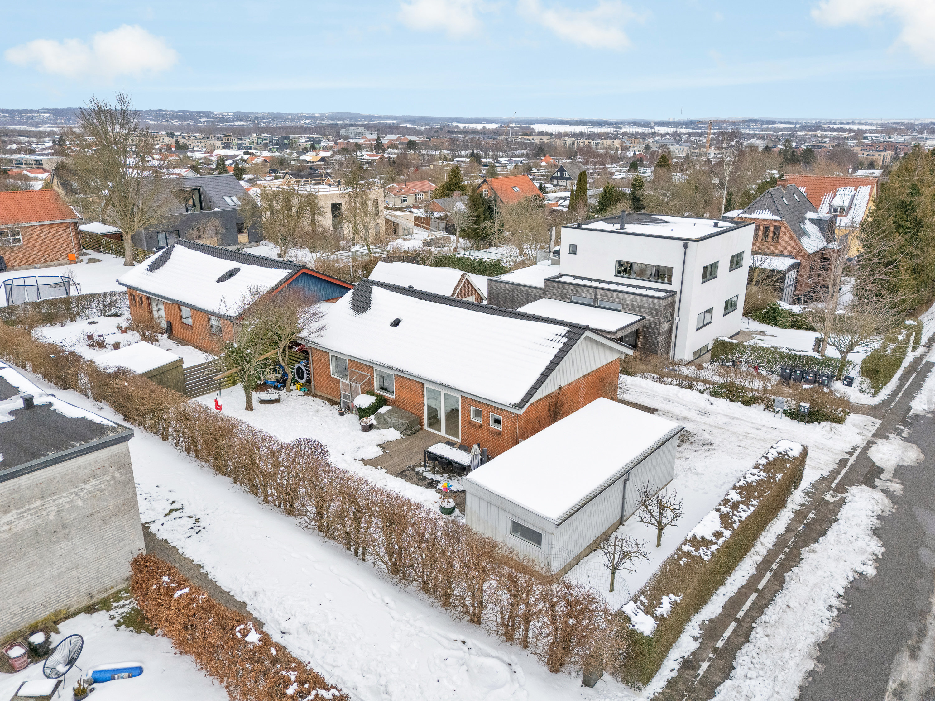 Fremhævet luftfoto billede i fuldskærmstilstand. Billede af Besservej 17A, 8240 Risskov