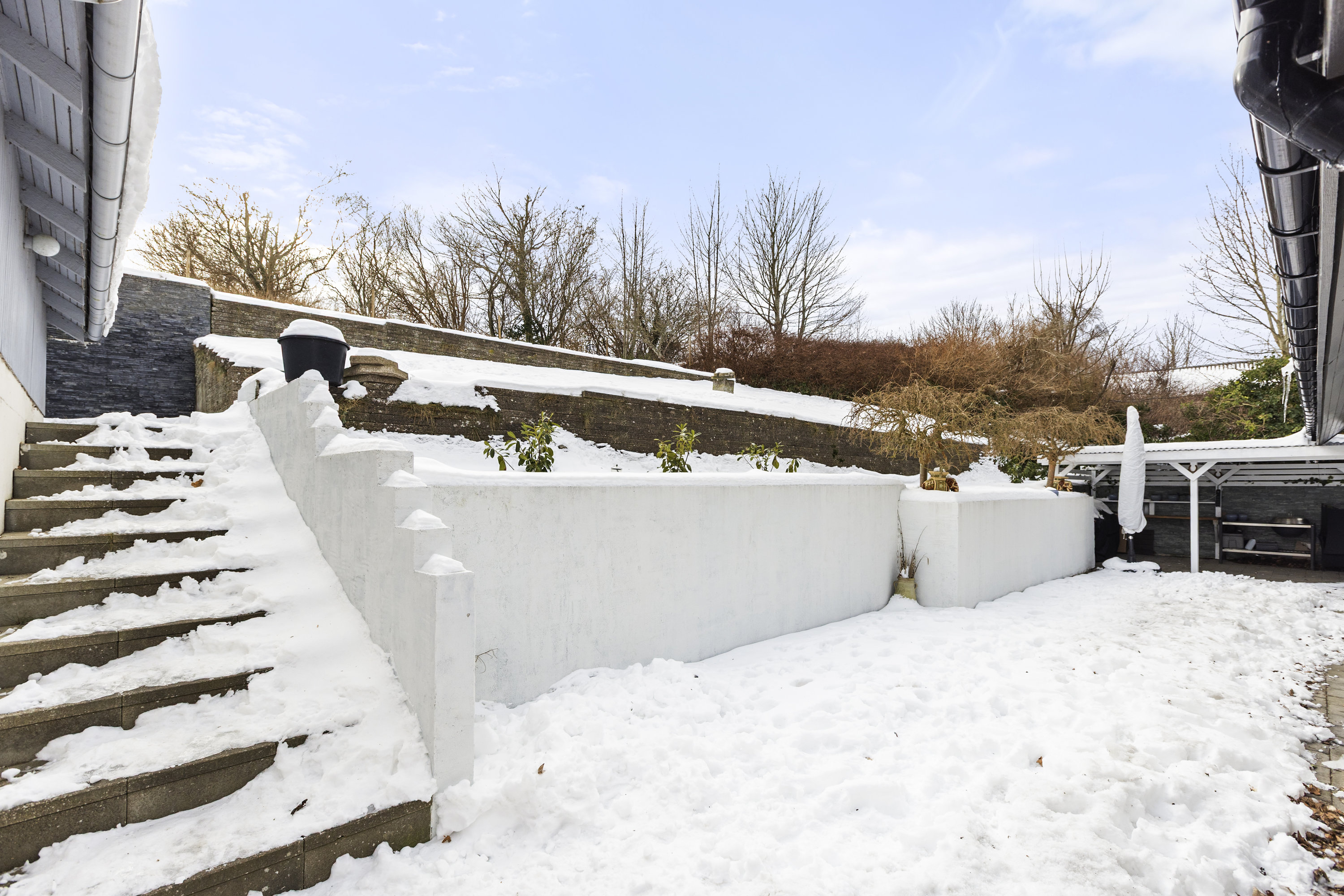 Fremhævet terrasse billede i fuldskærmstilstand. Billede af Gl Nyrupvej 3, 4400 Kalundborg