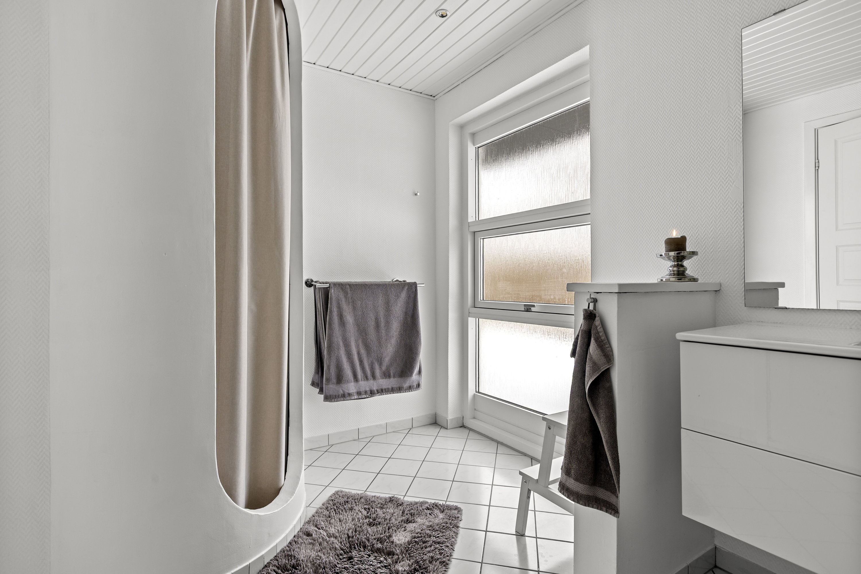 Fremhævet badeværelse billede i fuldskærmstilstand. Billede af Gl Nyrupvej 3, 4400 Kalundborg