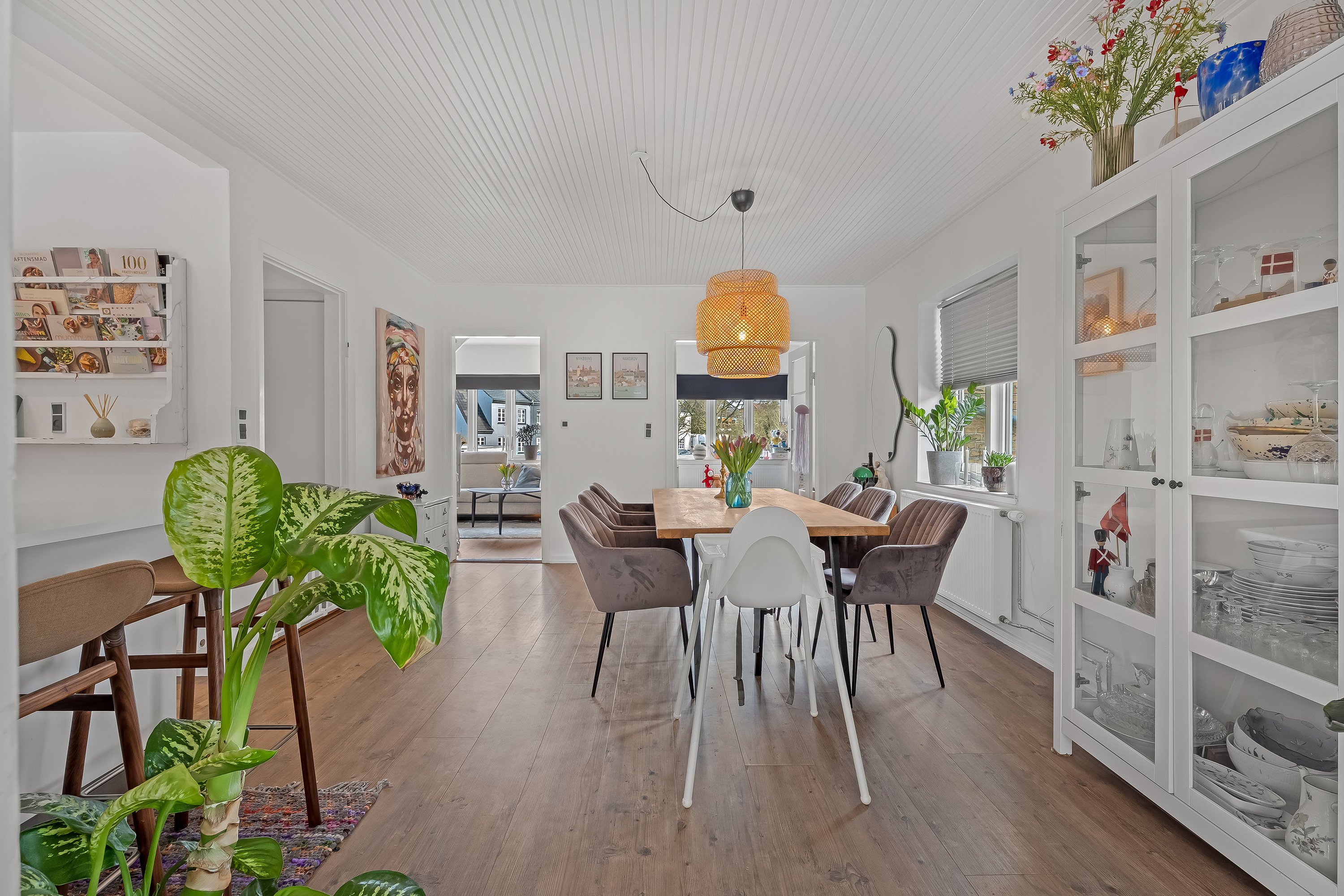 Fremhævet stue billede i fuldskærmstilstand. Billede af Østre Allé 12, 4900 Nakskov