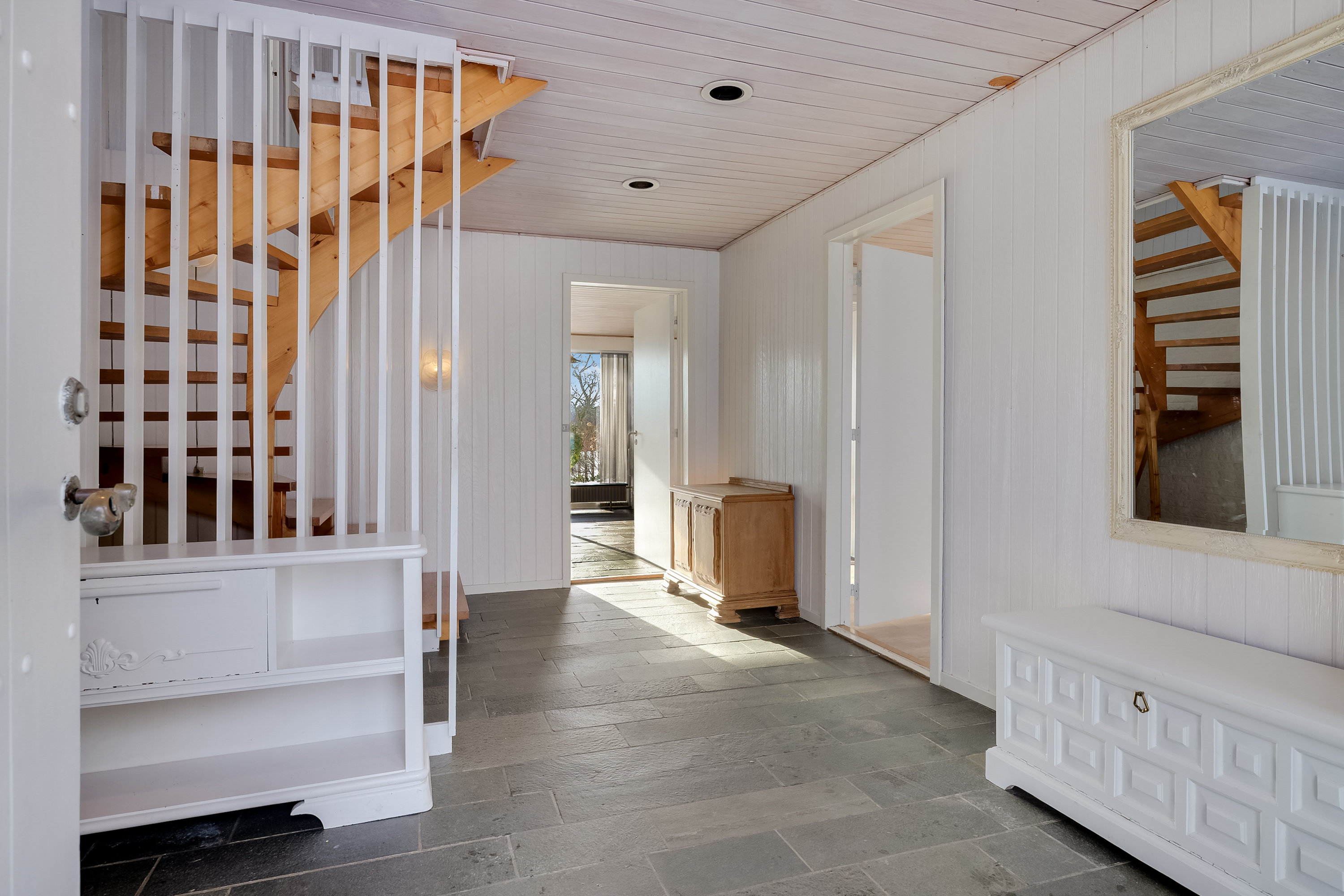 Fremhævet entré billede i fuldskærmstilstand. Billede af Krokusvænget 3, 5540 Ullerslev