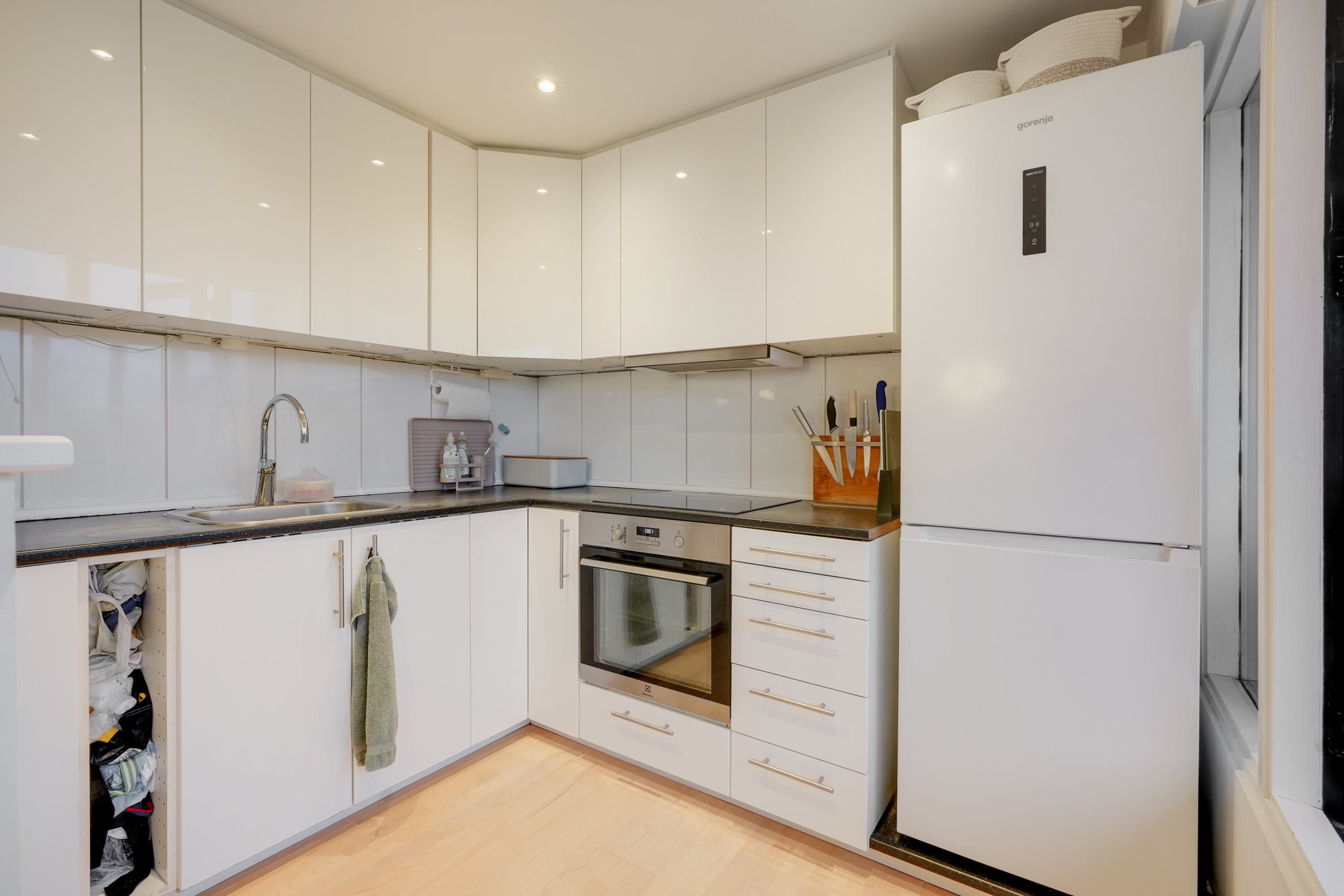 Fremhævet andet billede i fuldskærmstilstand. Billede af Vejlebrovej 93, 2. 12., 2635 Ishøj