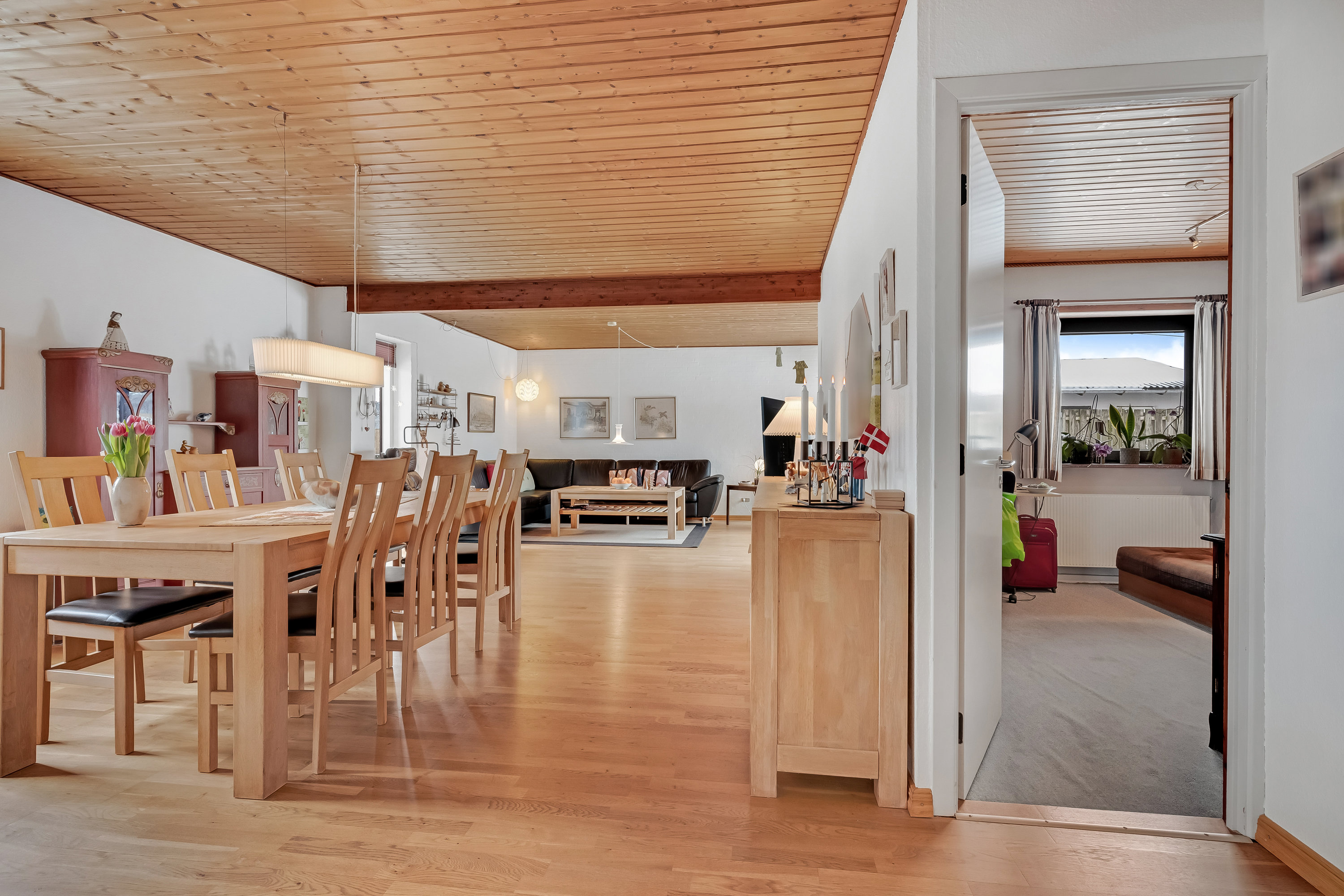 Fremhævet stue billede i fuldskærmstilstand. Billede af Baunevej 6, 6960 Hvide Sande