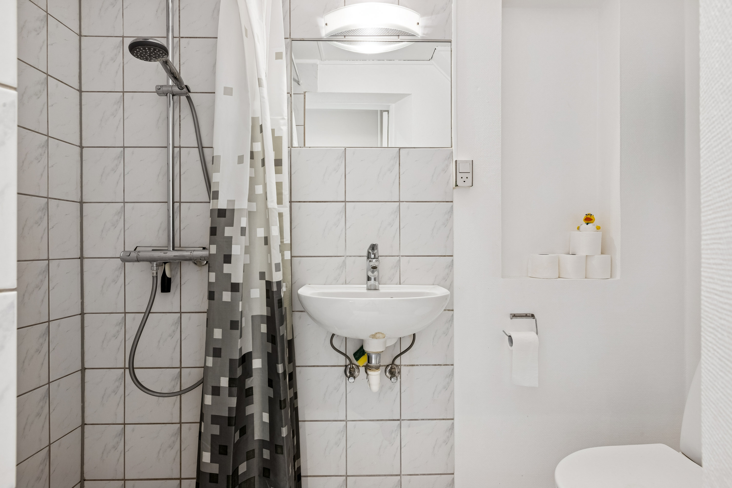 Fremhævet badeværelse billede i fuldskærmstilstand. Billede af Reykjaviksgade 3, st.. th., 2300 København S