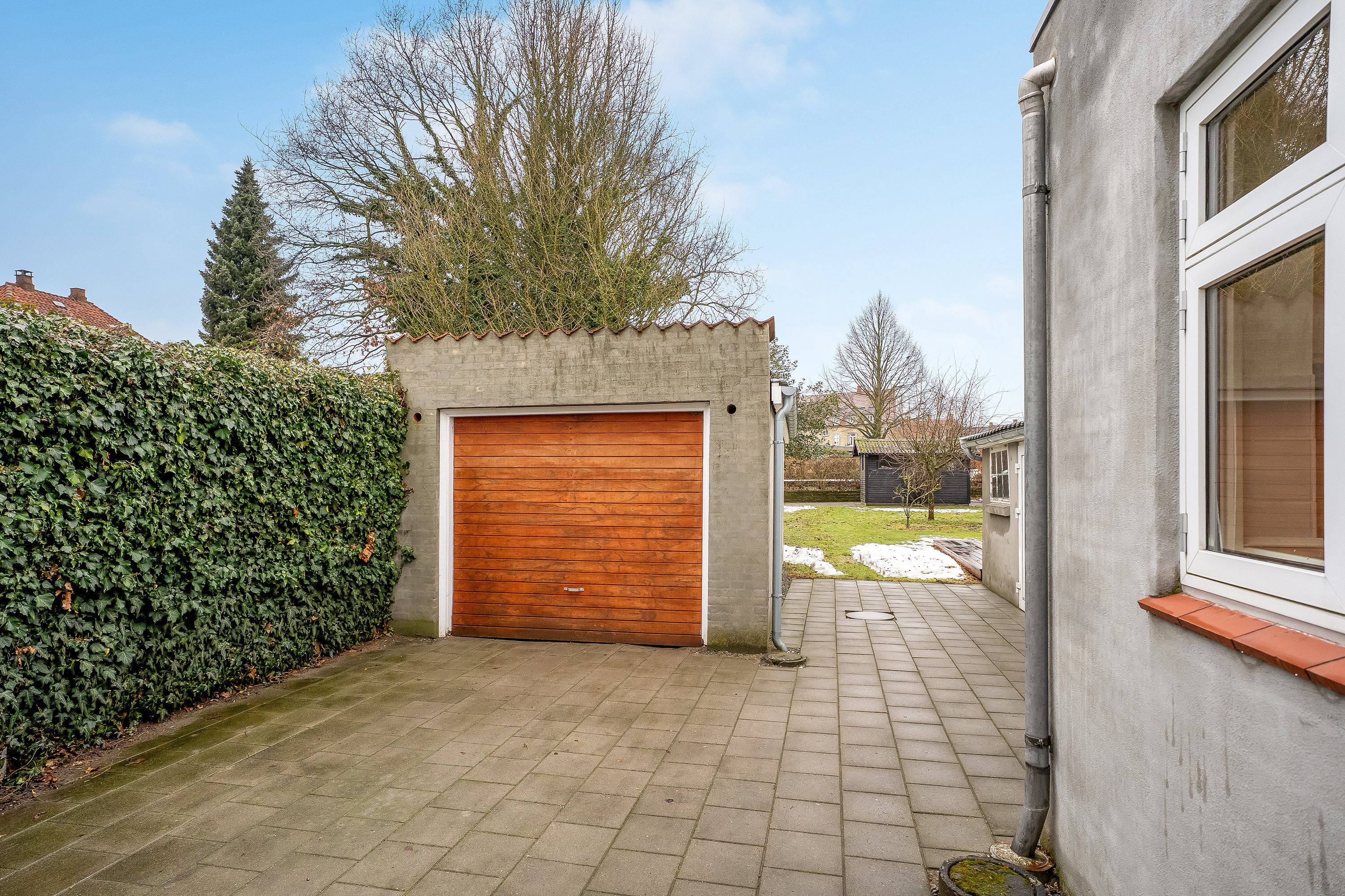 Fremhævet garage billede i fuldskærmstilstand. Billede af Monradsgade 5, 4800 Nykøbing F