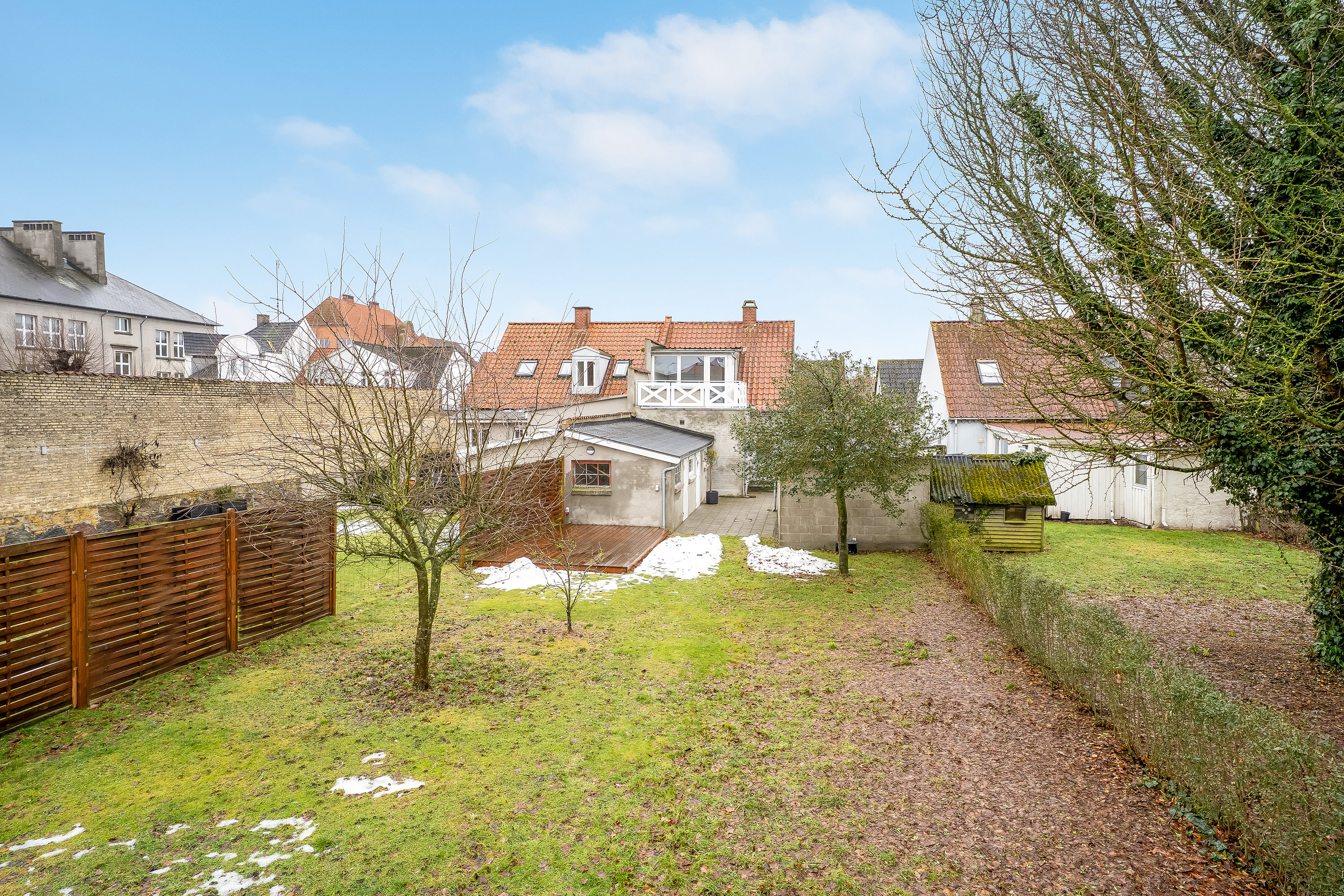 Fremhævet mastefoto billede i fuldskærmstilstand. Billede af Monradsgade 5, 4800 Nykøbing F