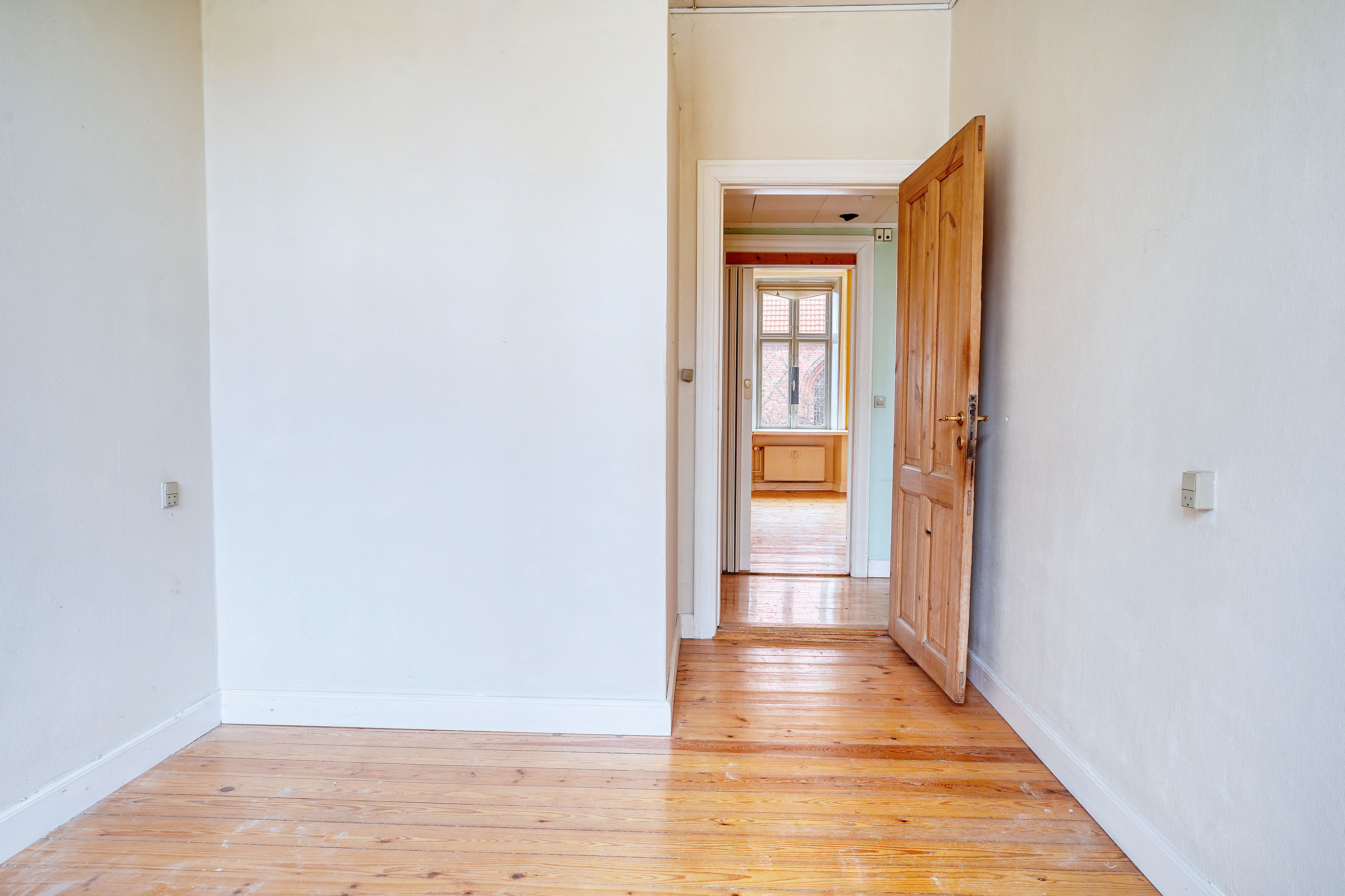 Fremhævet værelse billede i fuldskærmstilstand. Billede af Hestemøllestræde 6, st.. th., 3000 Helsingør