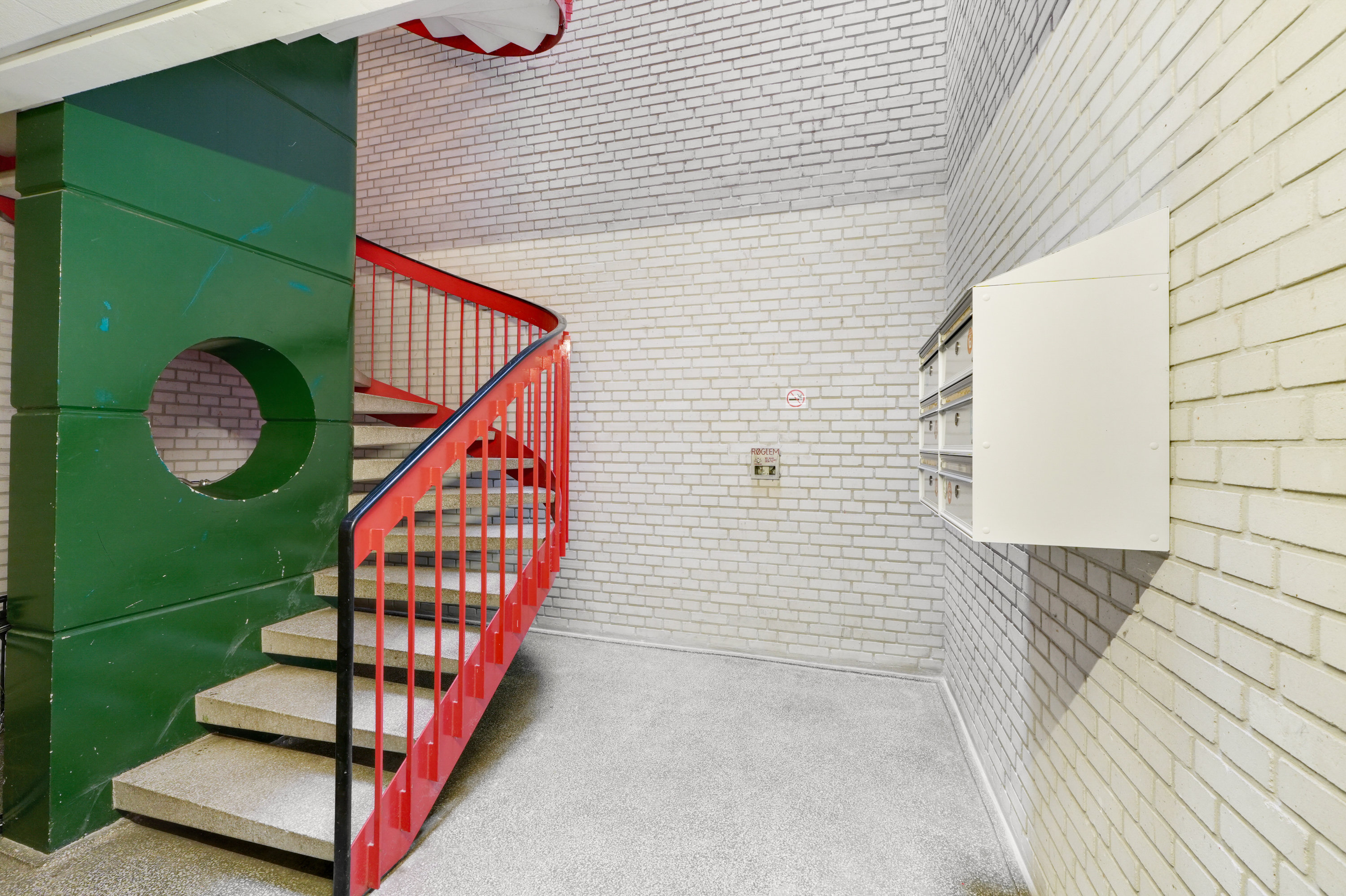 Fremhævet  billede i fuldskærmstilstand. Billede af Højagerparken 53, st.. tv., 2750 Ballerup