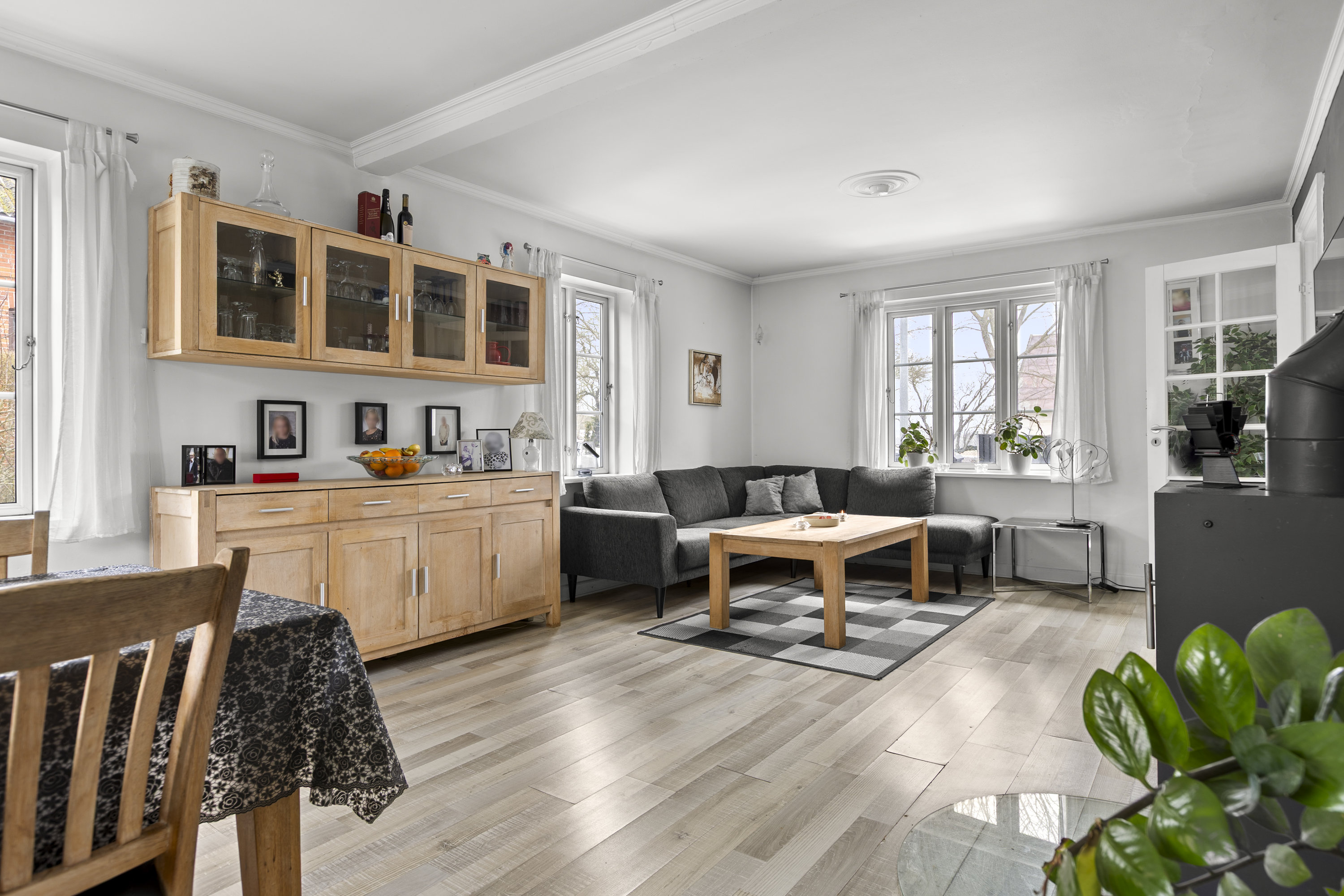 Fremhævet stue billede i fuldskærmstilstand. Billede af Sandbyvej 62, Sandby, 4171 Glumsø