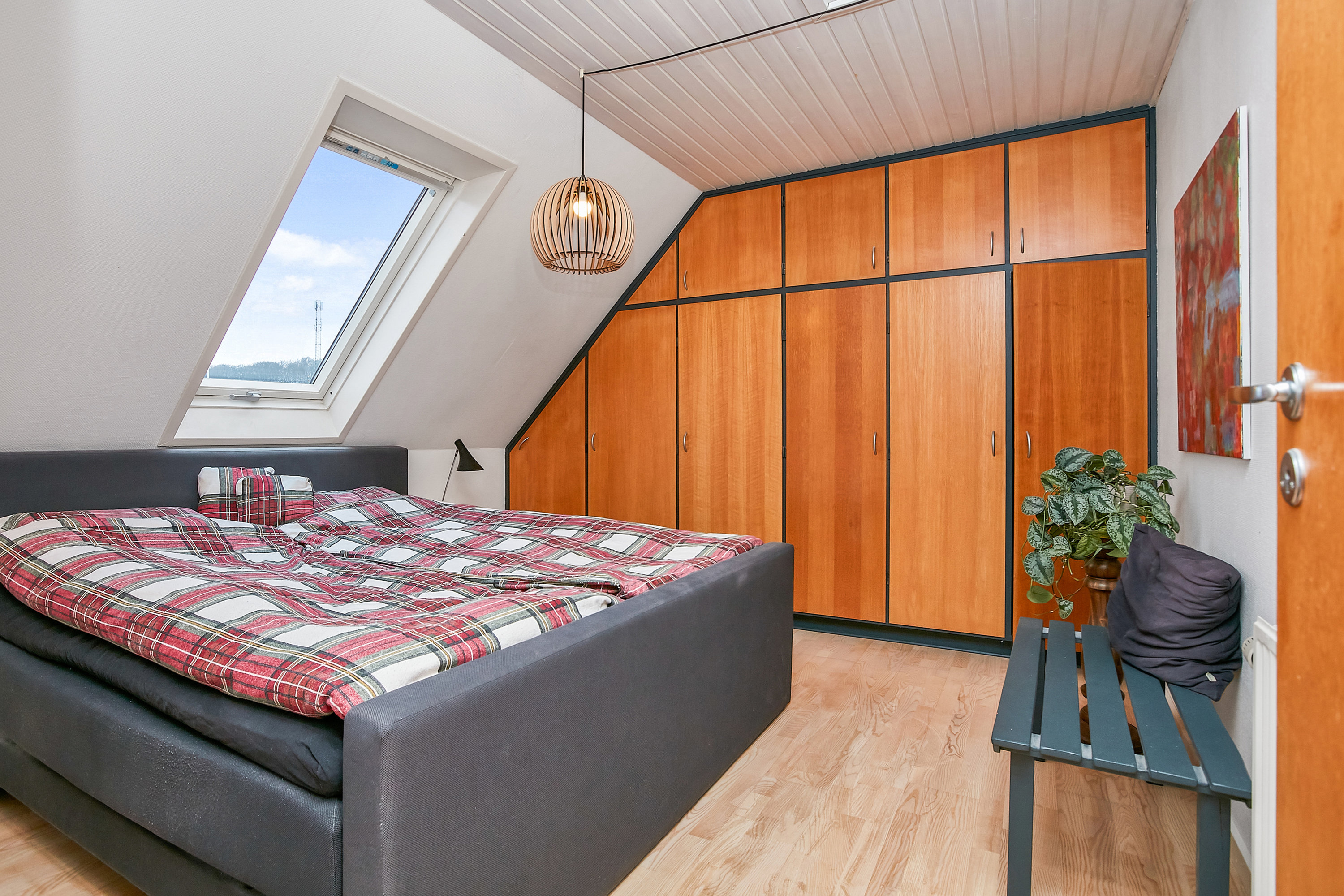 Fremhævet soveværelse billede i fuldskærmstilstand. Billede af Søndervænget 73, 8732 Hovedgård