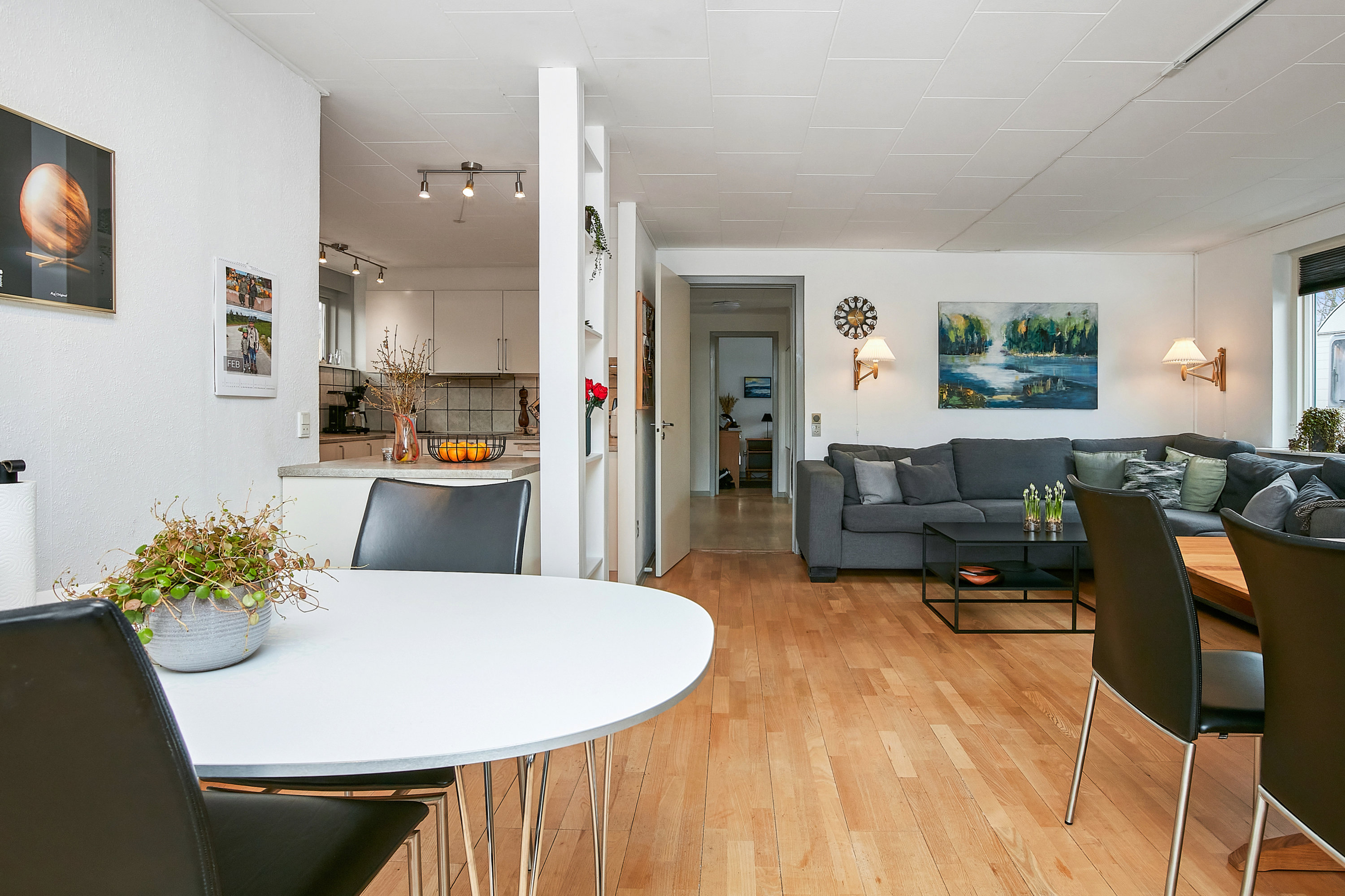 Fremhævet stue billede i fuldskærmstilstand. Billede af Søndervænget 73, 8732 Hovedgård