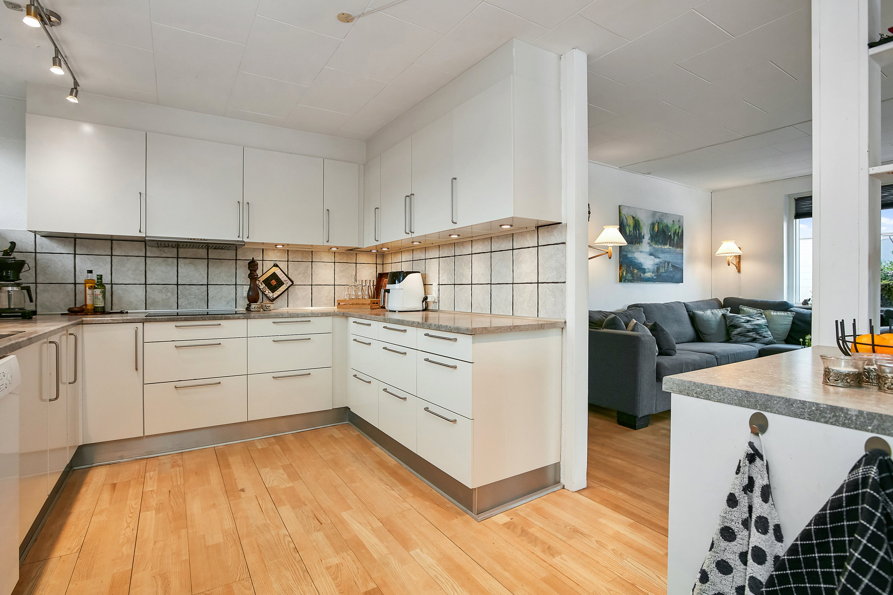 Fremhævet køkken billede i fuldskærmstilstand. Billede af Søndervænget 73, 8732 Hovedgård