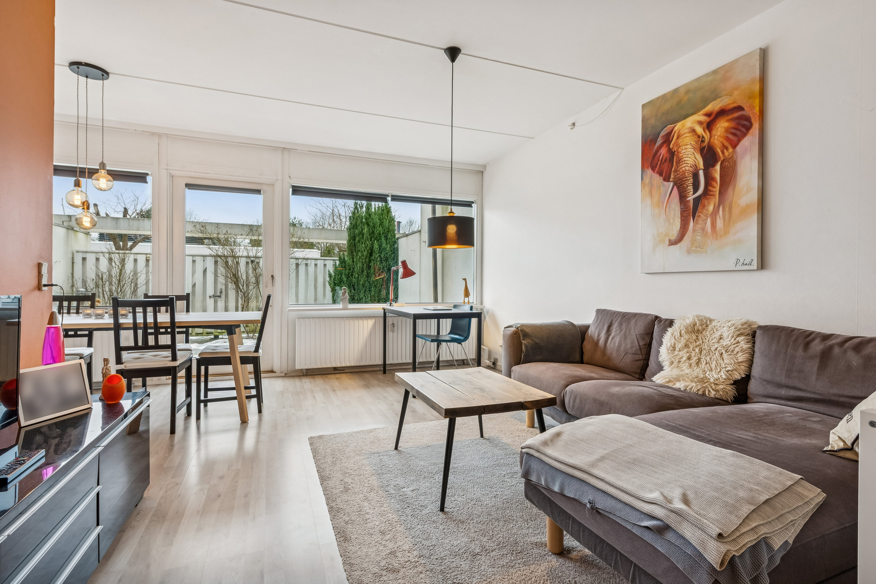 Miniaturebillede 1: stue. Billede af Eremitageparken 329, st.. b., 2800 Kongens Lyngby