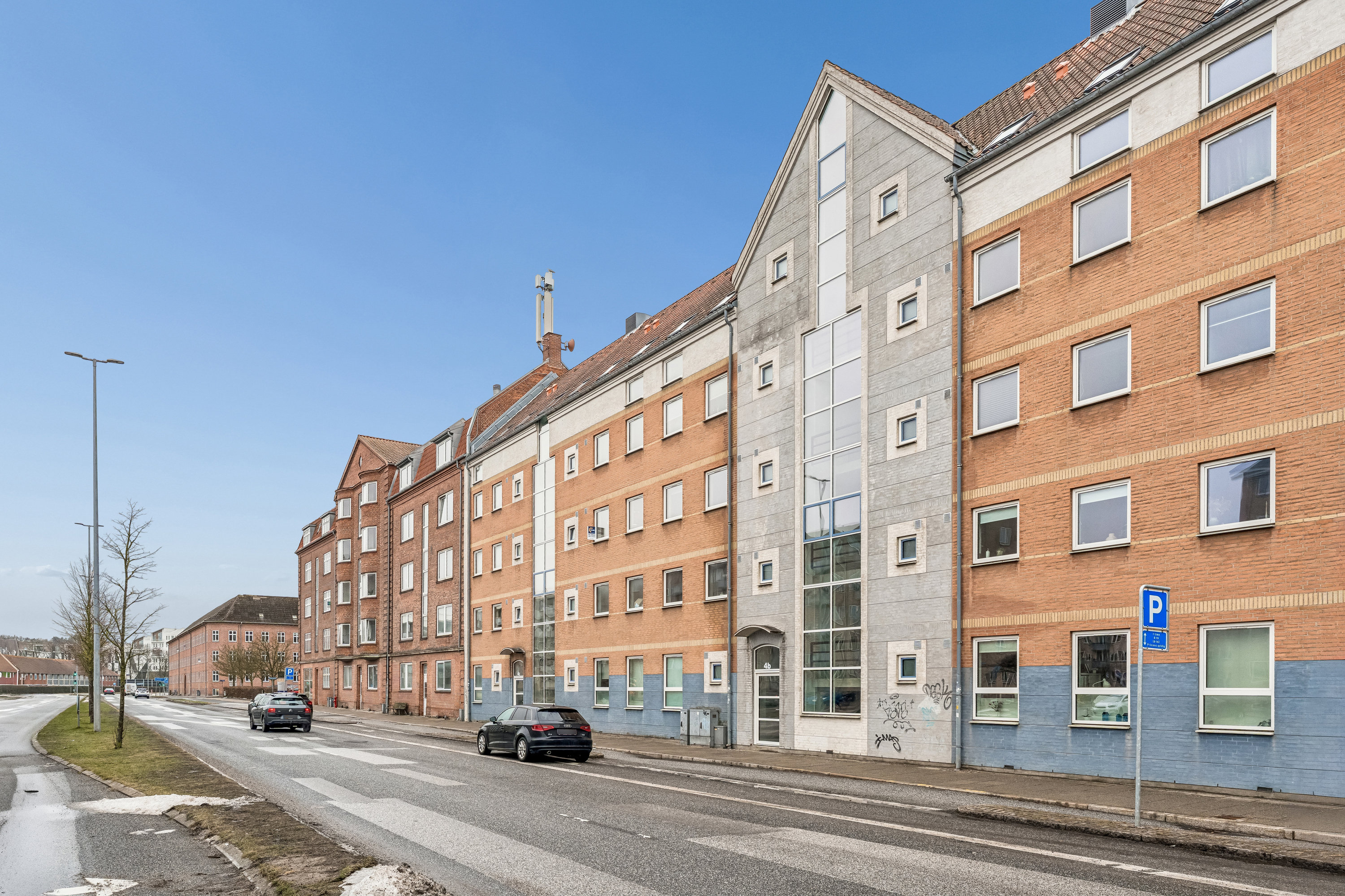 Fremhævet andet billede i fuldskærmstilstand. Billede af Sønderbro 4C, 2. th., 9000 Aalborg