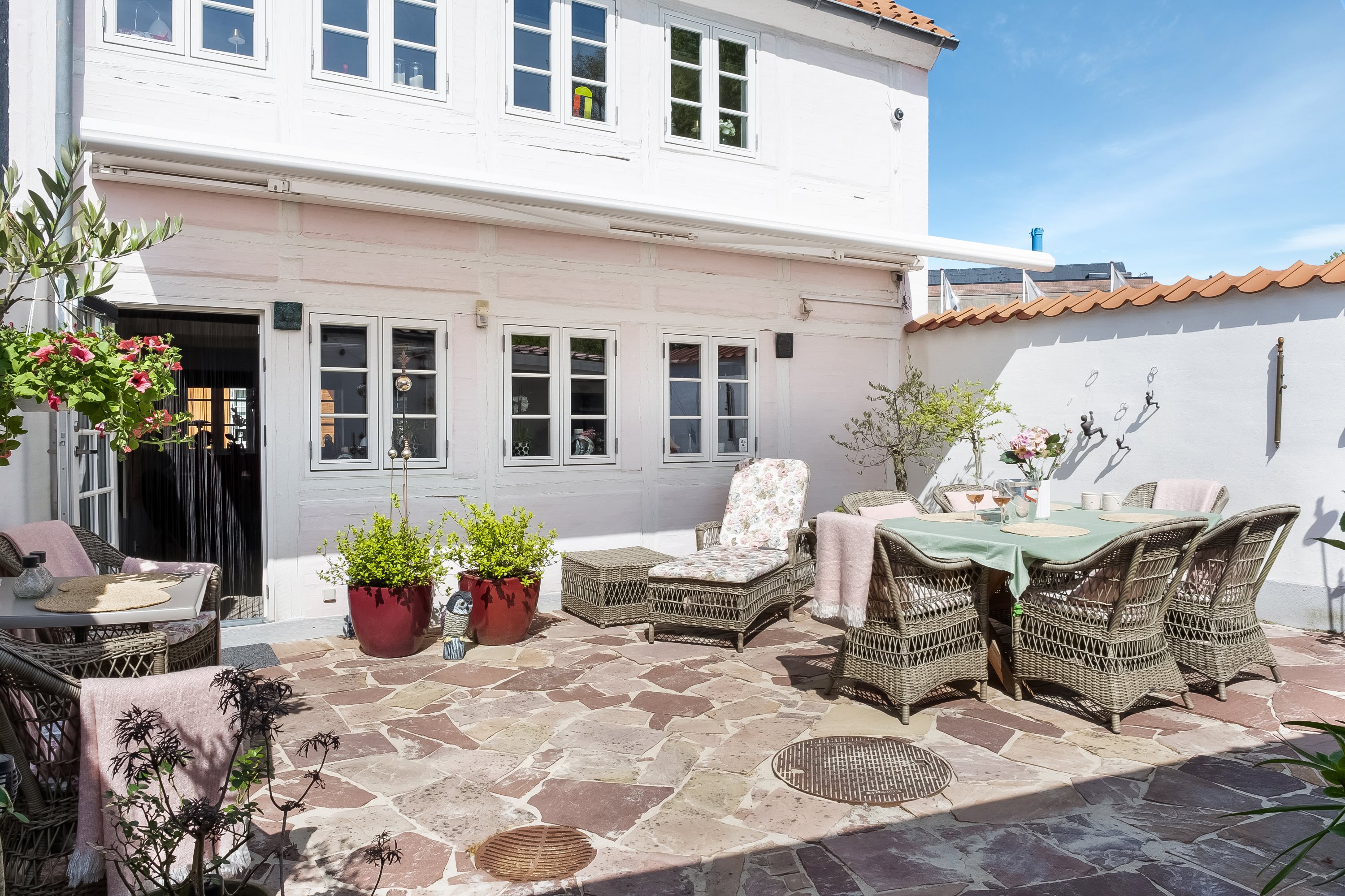 Miniaturebillede 2: gårdmiljø. Billede af Ramsherred 19, 5000 Odense C