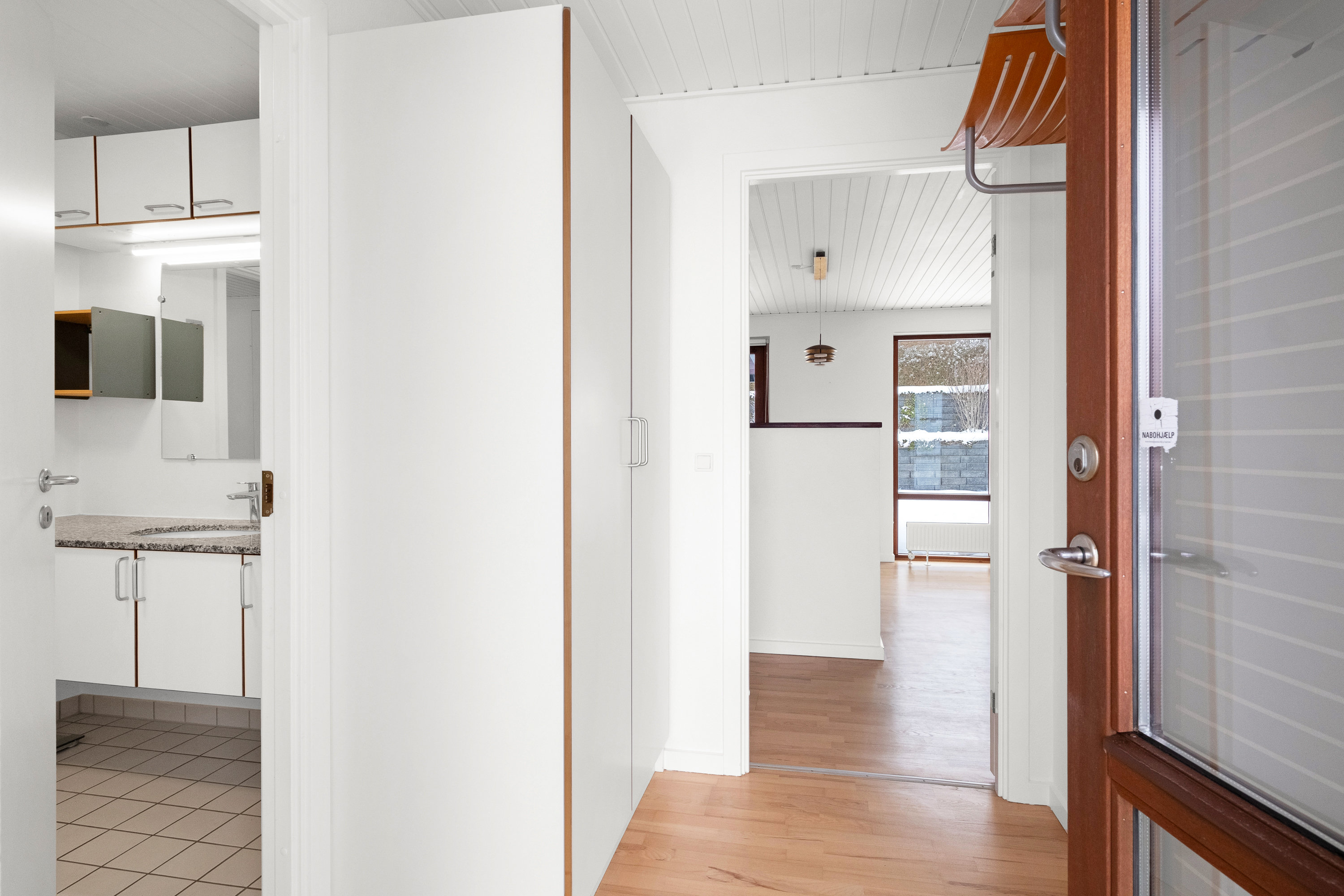 Fremhævet entré billede i fuldskærmstilstand. Billede af Ellebæk Parkvej 24, 8520 Lystrup