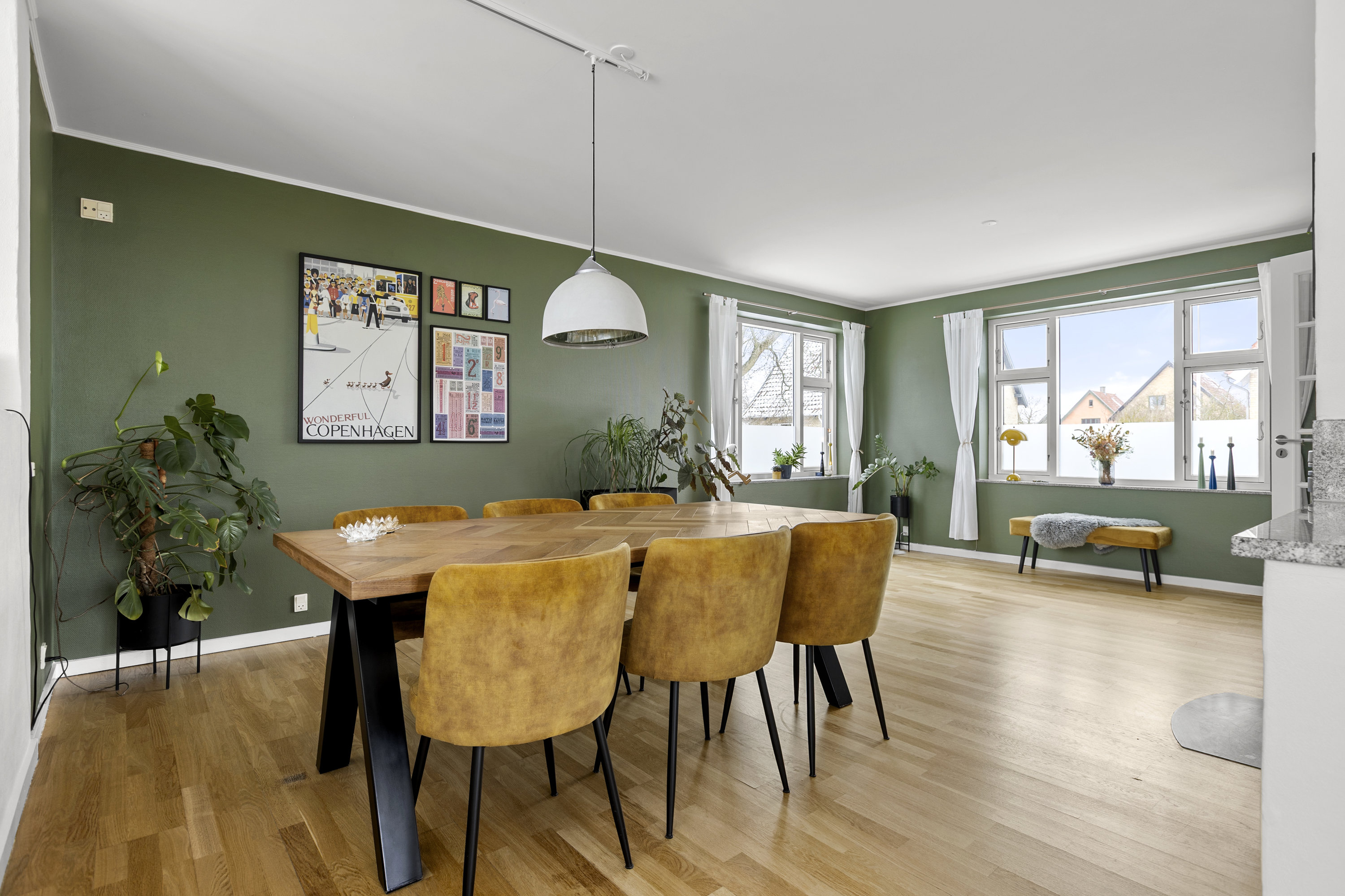 Fremhævet stue billede i fuldskærmstilstand. Billede af Vibevej 14, 4200 Slagelse