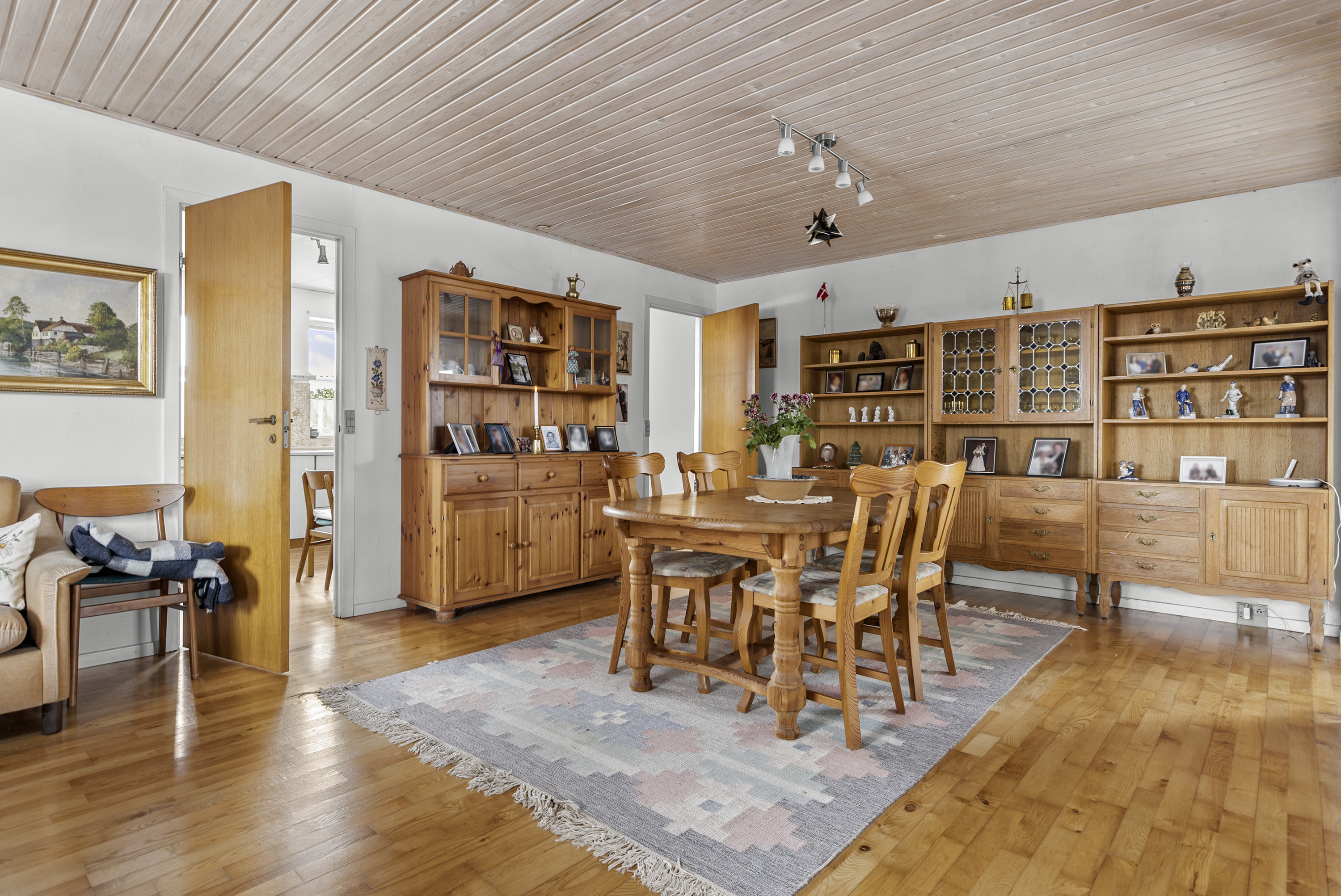 Fremhævet stue billede i fuldskærmstilstand. Billede af Romsøvej 1, 4200 Slagelse