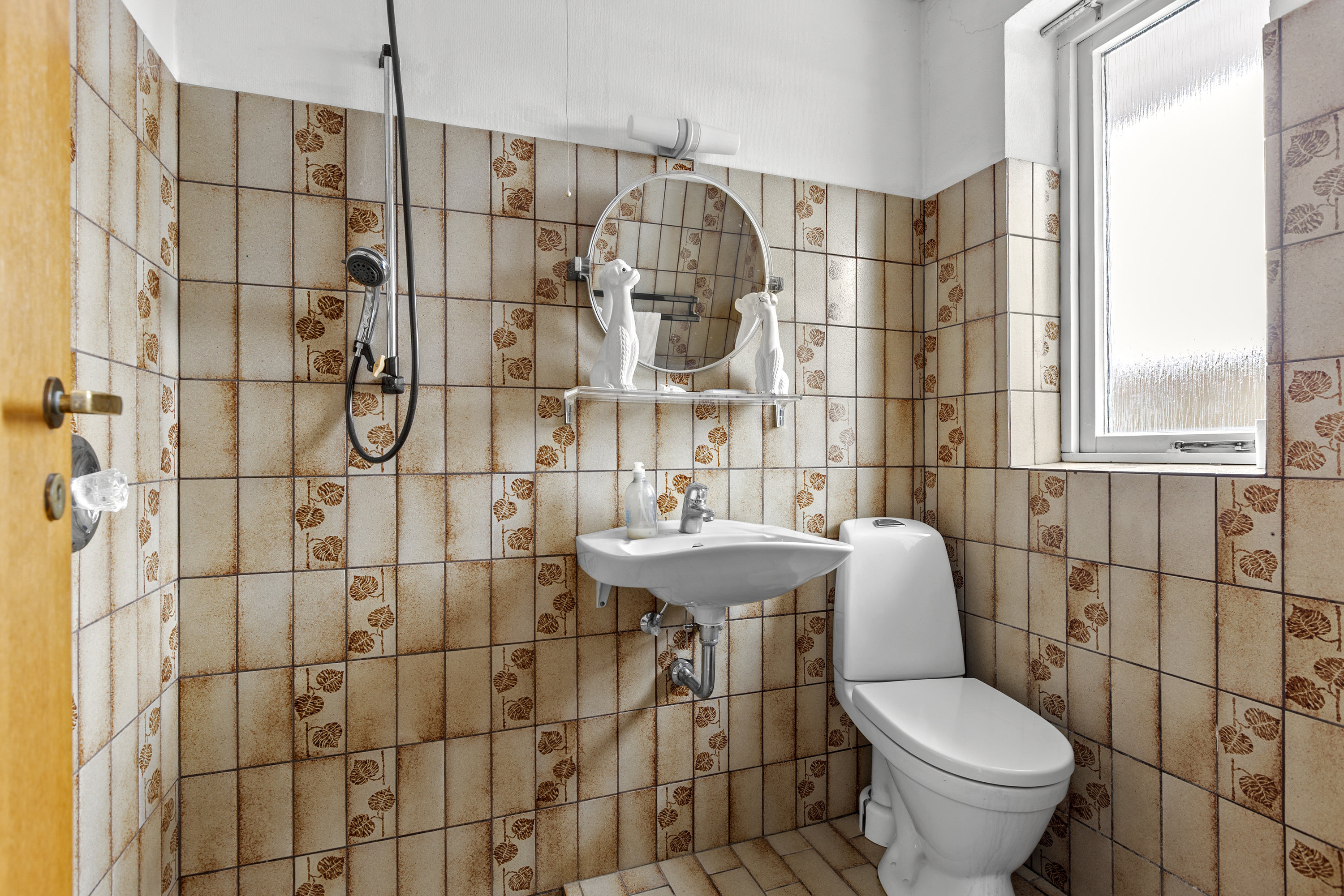 Fremhævet badeværelse billede i fuldskærmstilstand. Billede af Romsøvej 1, 4200 Slagelse