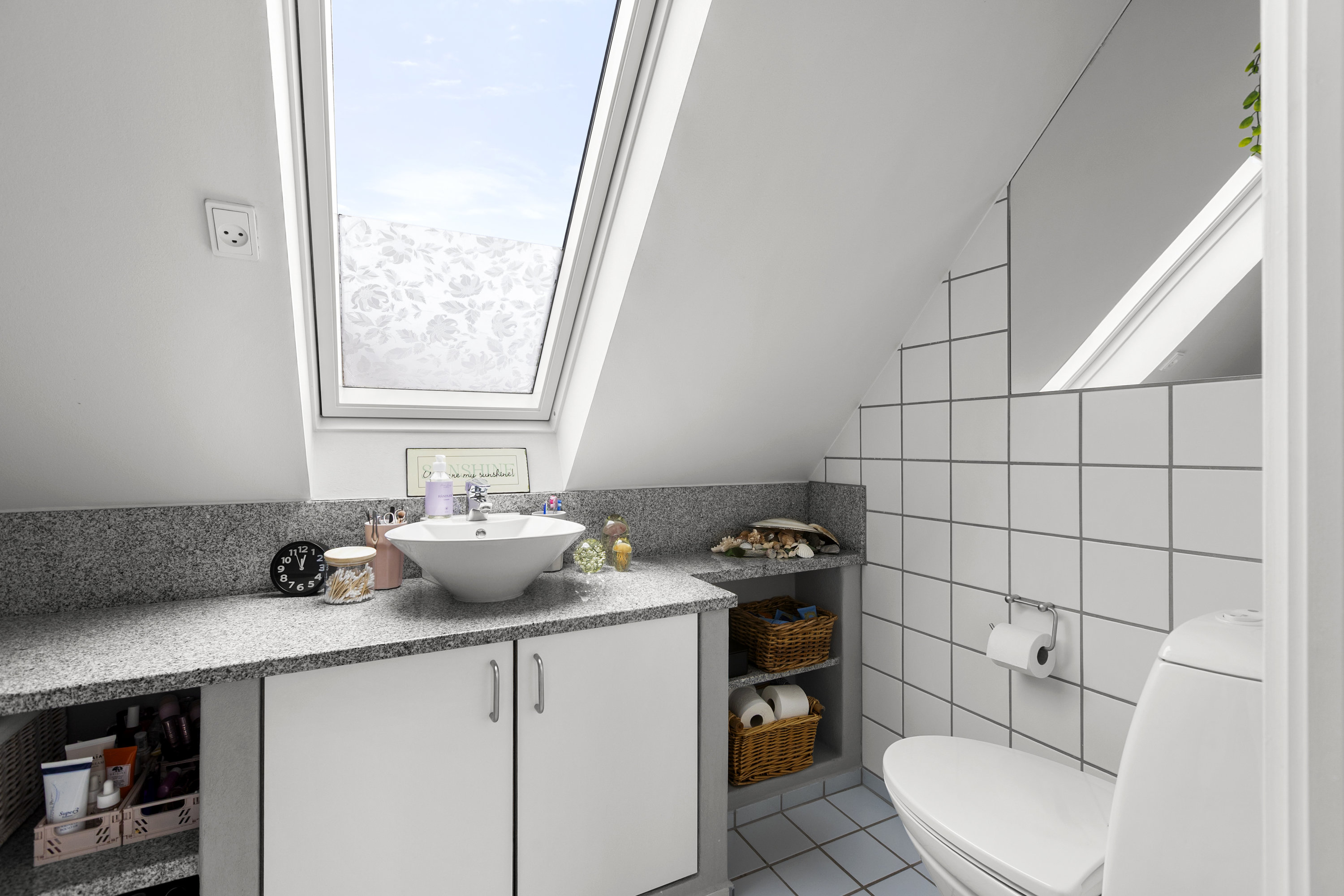 Fremhævet badeværelse billede i fuldskærmstilstand. Billede af Vibevej 14, 4200 Slagelse