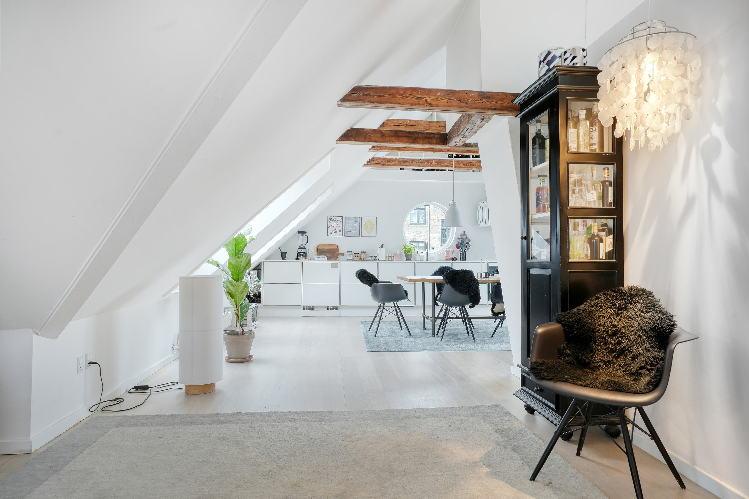 Fremhævet spisestue billede i fuldskærmstilstand. Billede af Gammel Kongevej 144, 3., 1850 Frederiksberg C