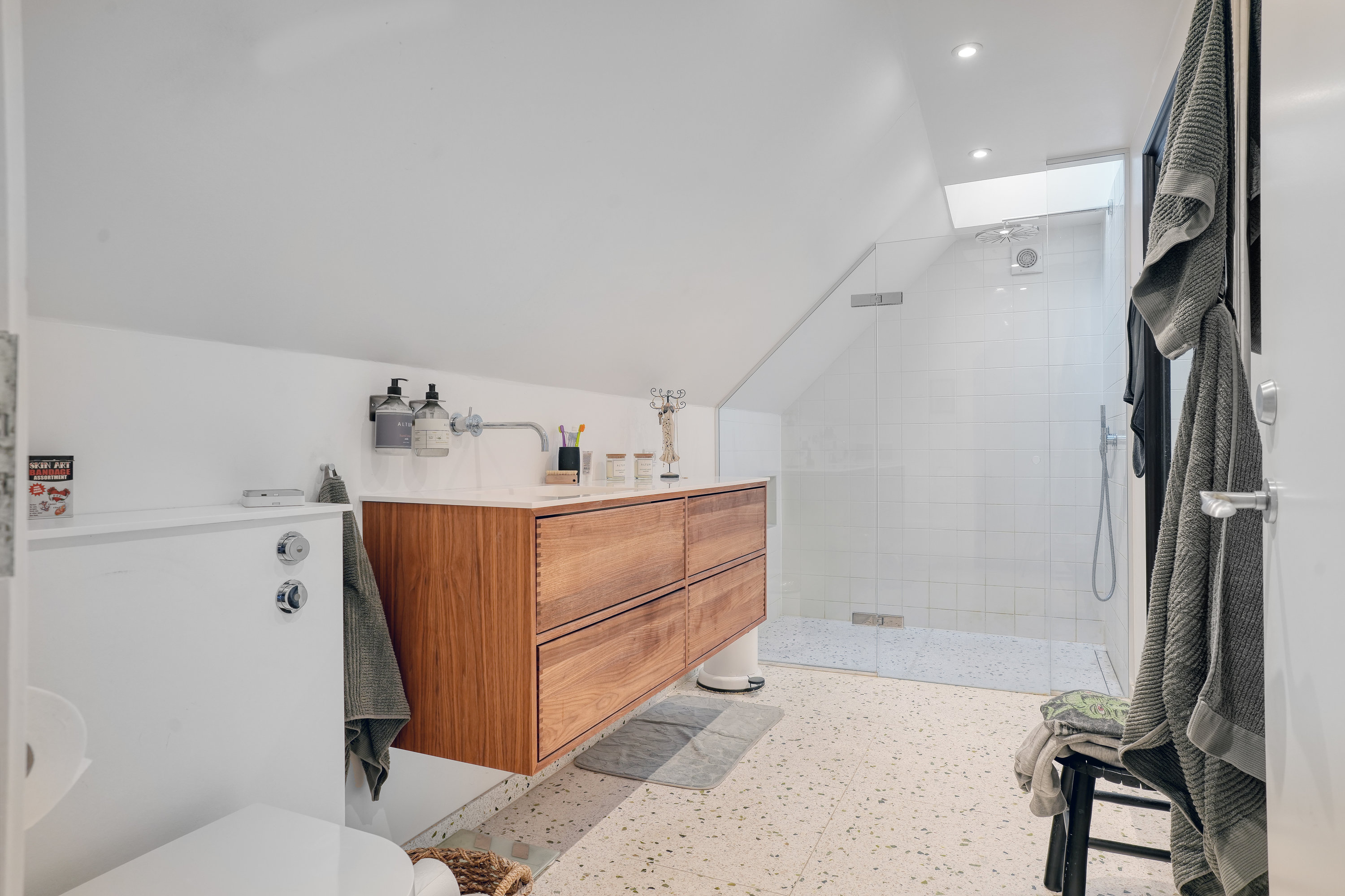 Fremhævet badeværelse billede i fuldskærmstilstand. Billede af Gammel Kongevej 144, 3., 1850 Frederiksberg C