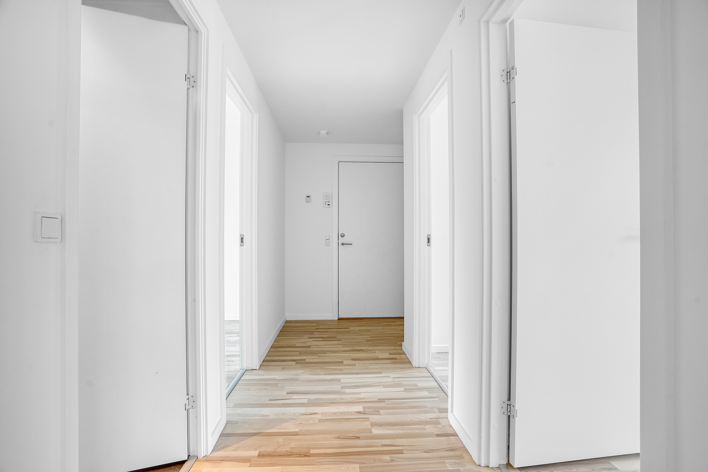 Fremhævet entré billede i fuldskærmstilstand. Billede af Valby Maskinfabriksvej 15, 2. th., 2500 Valby