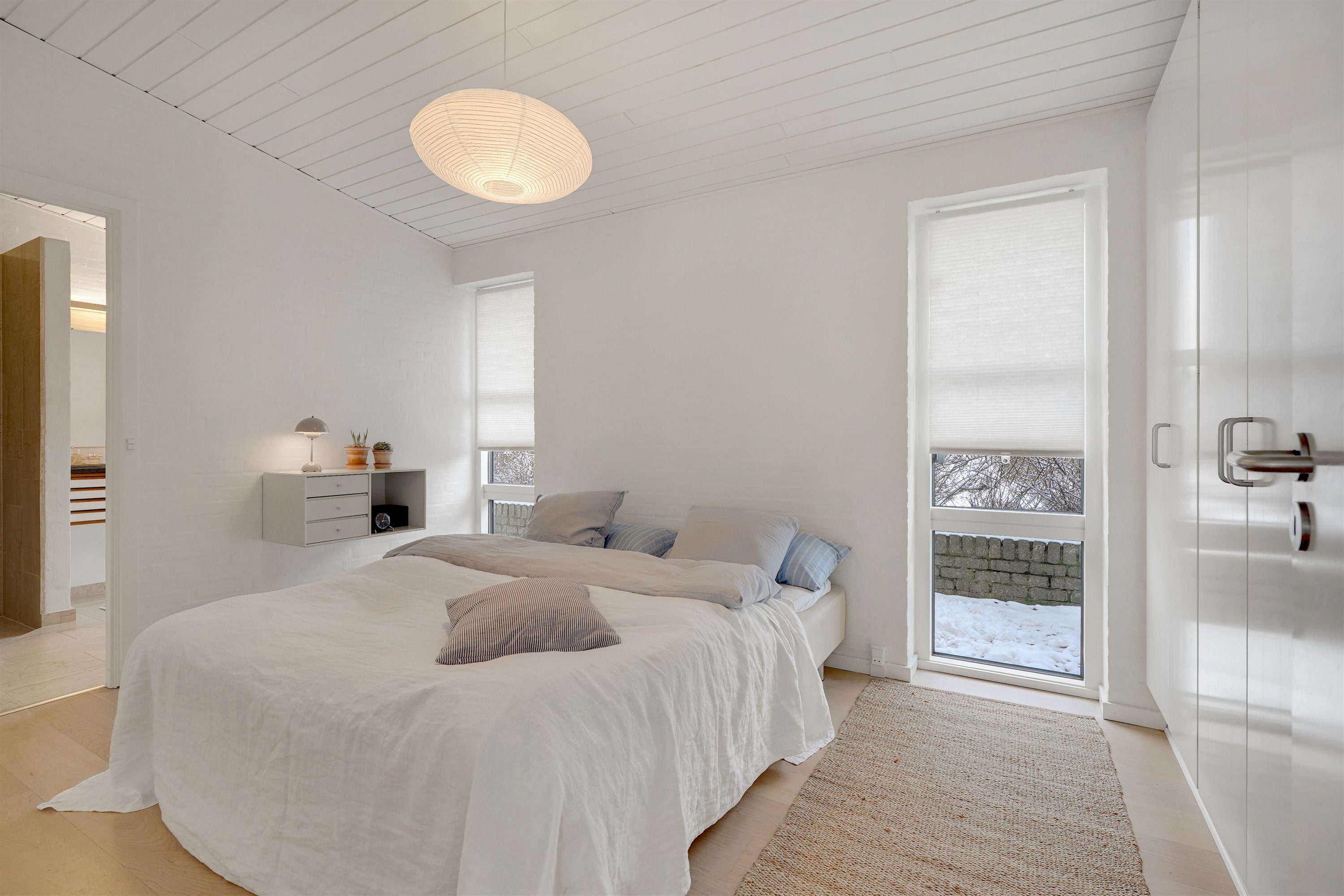 Fremhævet soveværelse billede i fuldskærmstilstand. Billede af Flintemarken 40, 7190 Billund