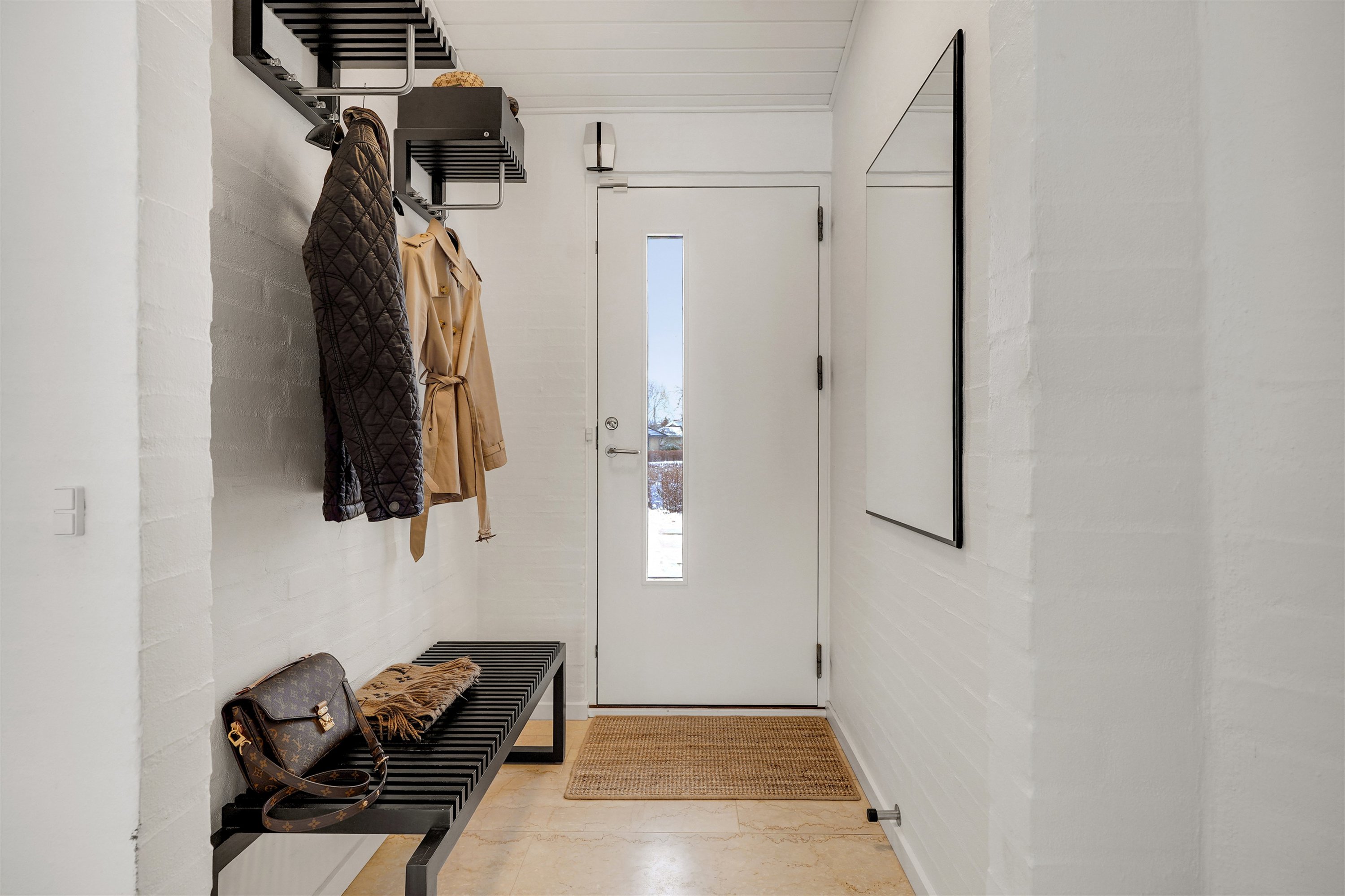 Fremhævet entré billede i fuldskærmstilstand. Billede af Flintemarken 40, 7190 Billund