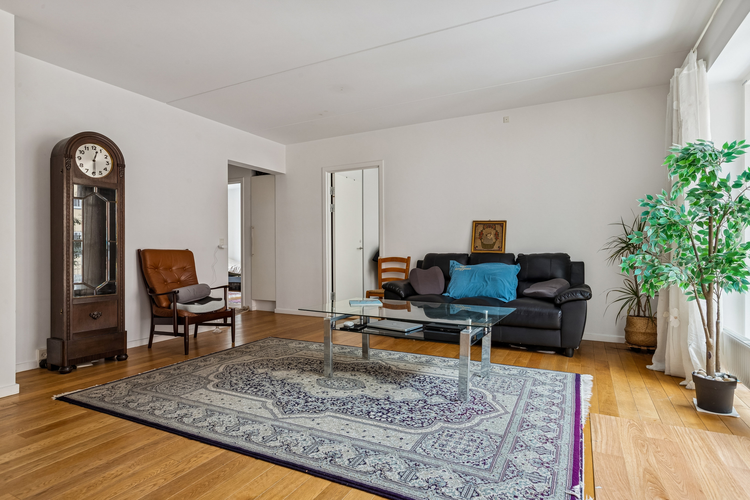 Fremhævet stue billede i fuldskærmstilstand. Billede af Svinget 21, 2. tv., 2300 København S