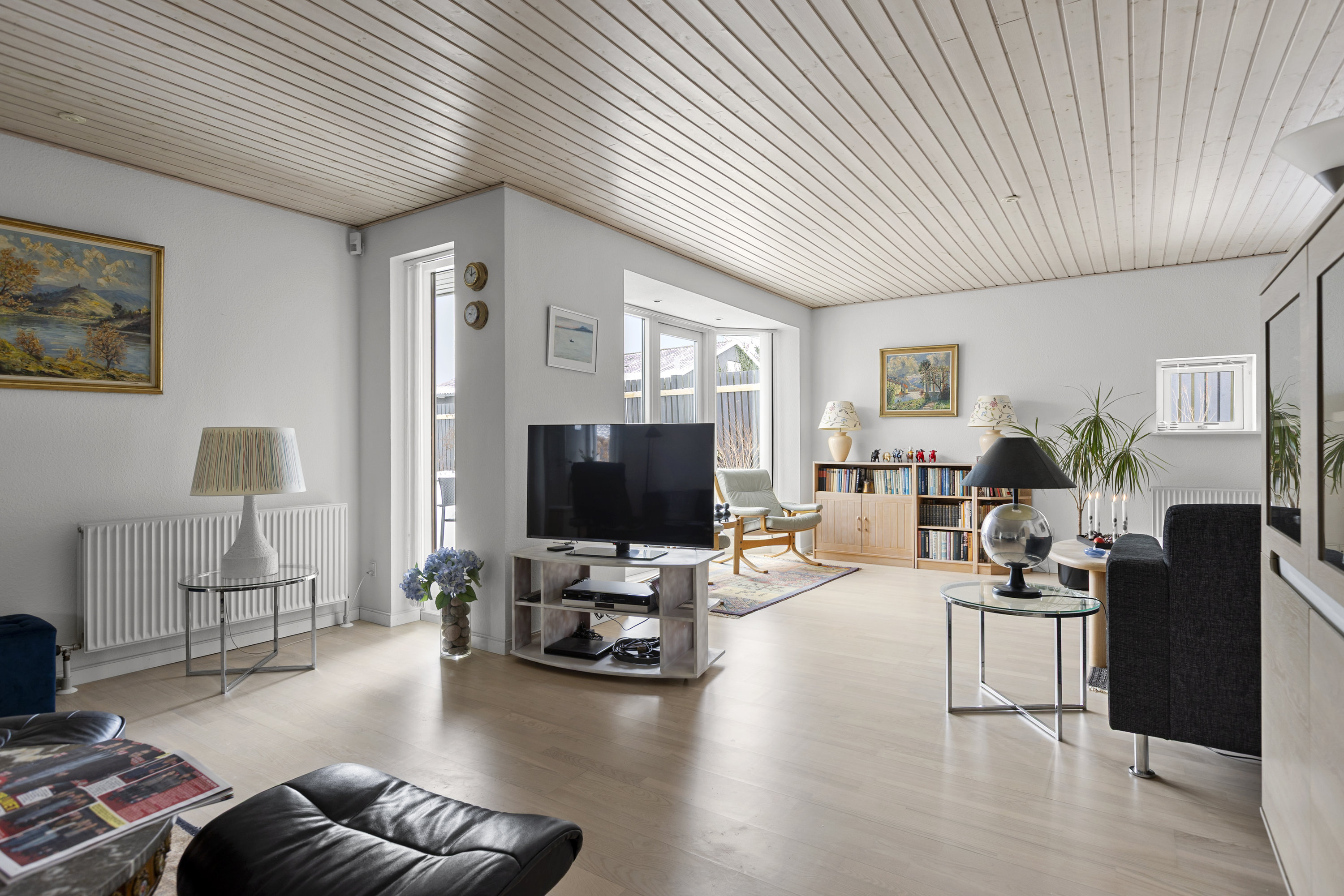 Fremhævet stue billede i fuldskærmstilstand. Billede af Skuldelevvej 11, 4050 Skibby