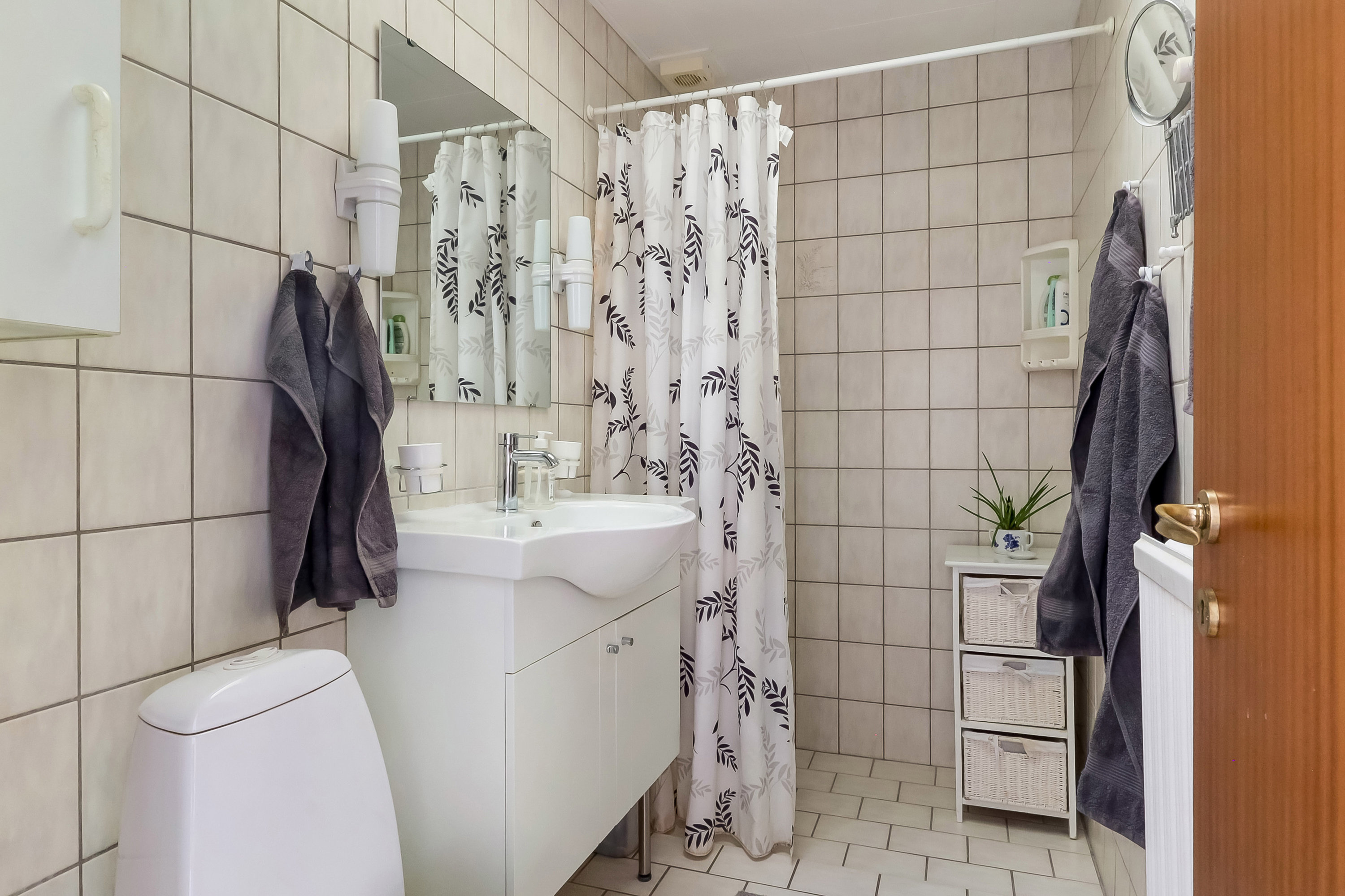 Fremhævet badeværelse billede i fuldskærmstilstand. Billede af Bülowsvej 9, Tved, 5700 Svendborg