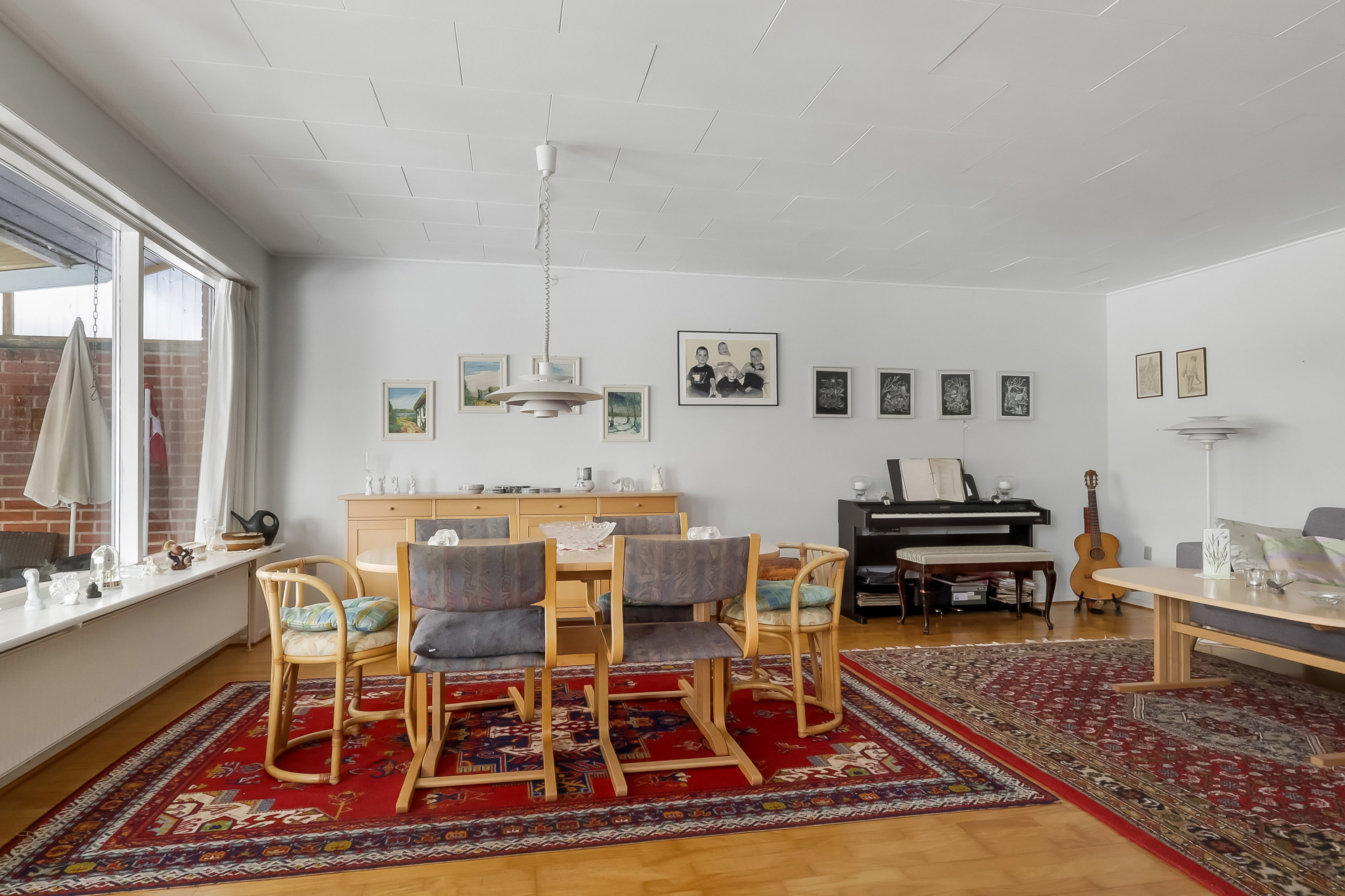 Fremhævet stue billede i fuldskærmstilstand. Billede af Bülowsvej 9, Tved, 5700 Svendborg