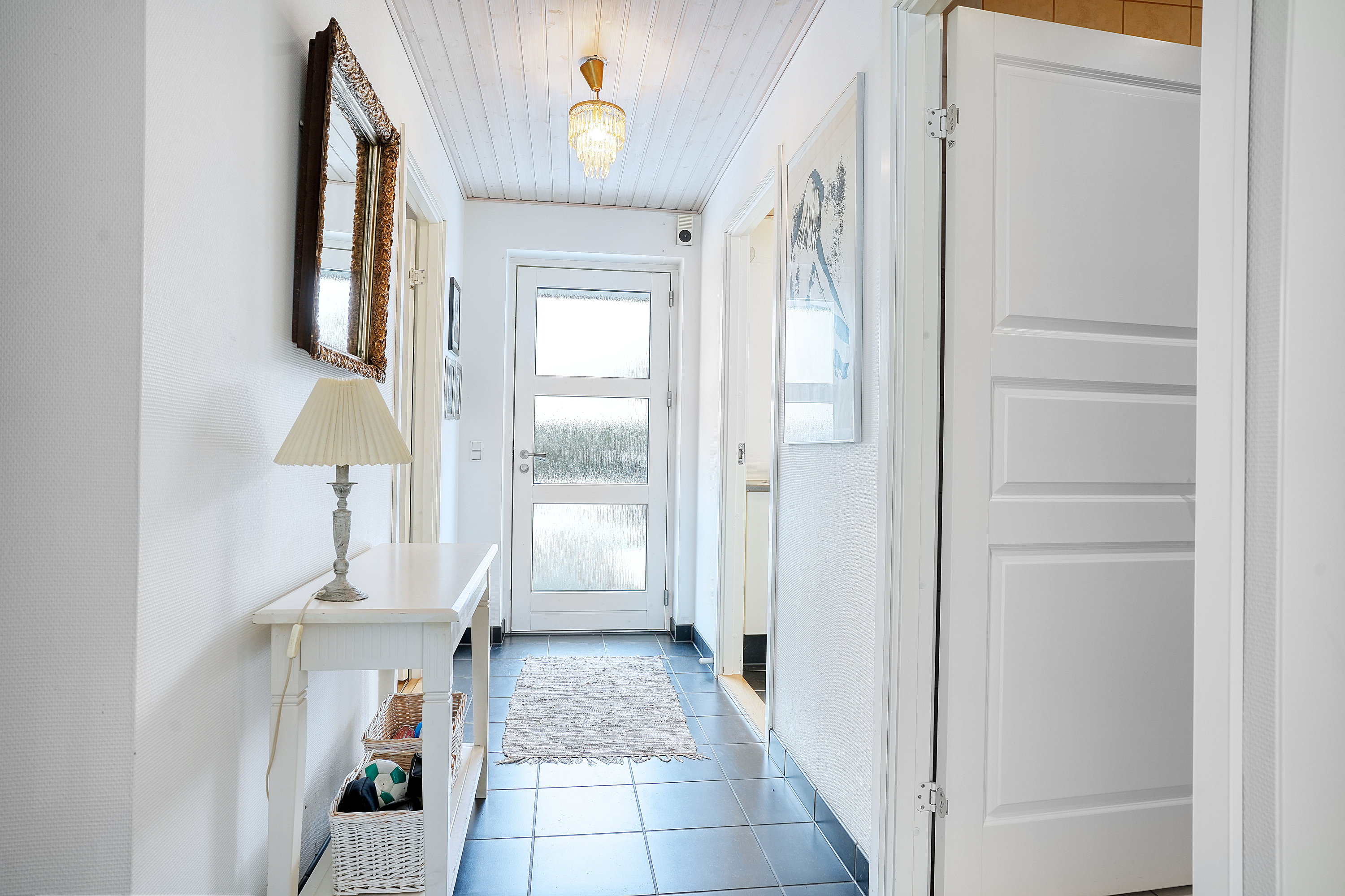 Fremhævet entré billede i fuldskærmstilstand. Billede af Rolighedsparken 42, 3060 Espergærde