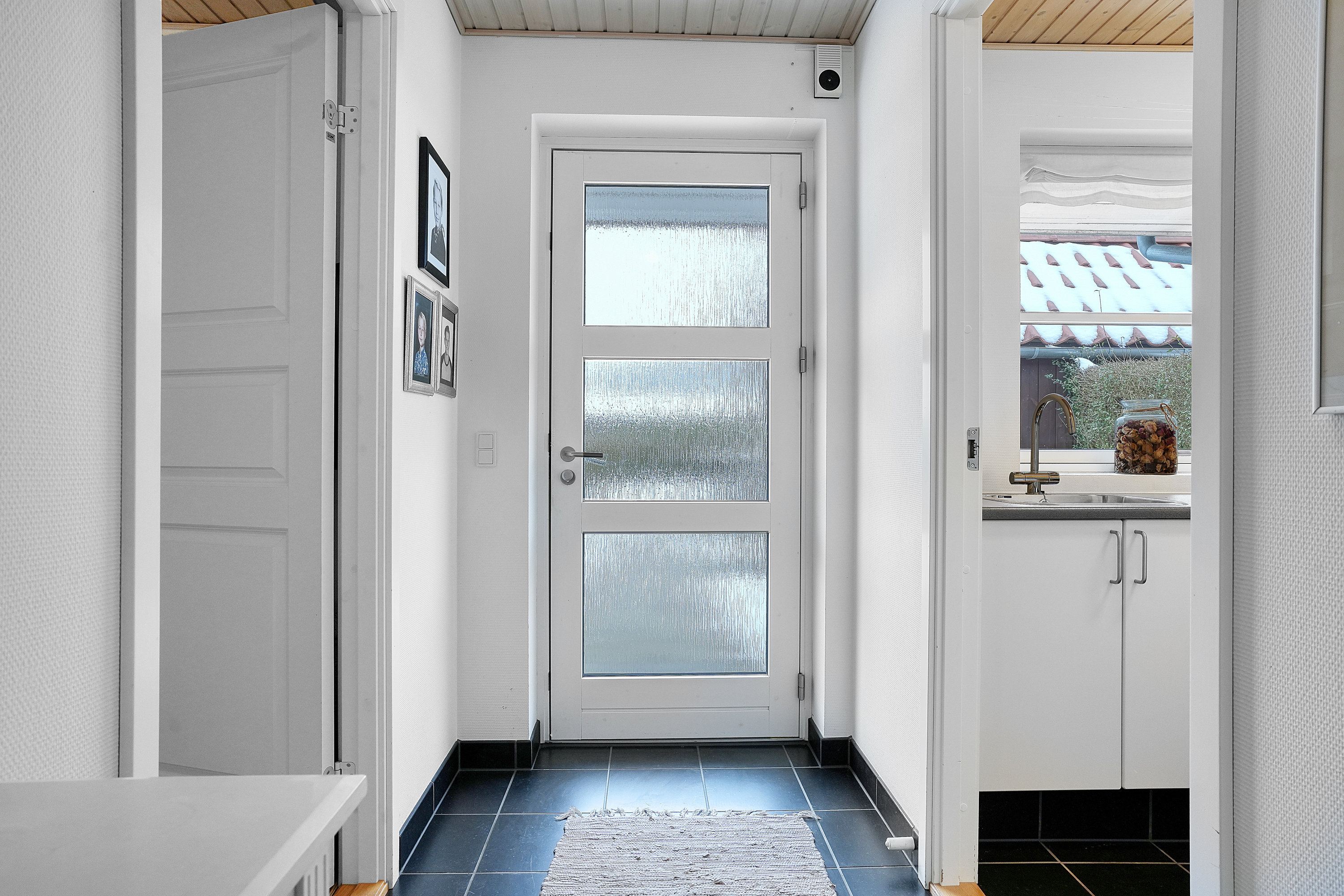 Fremhævet entré billede i fuldskærmstilstand. Billede af Rolighedsparken 42, 3060 Espergærde