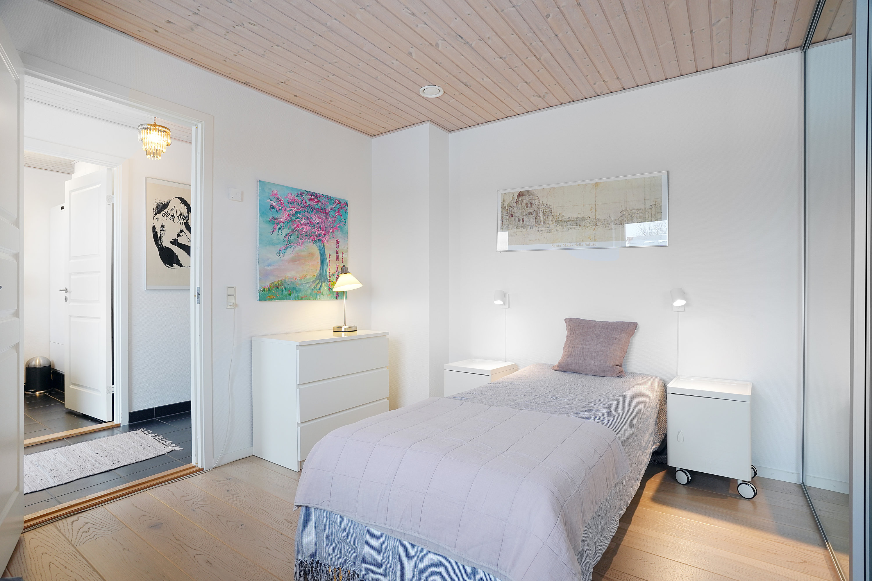 Fremhævet værelse billede i fuldskærmstilstand. Billede af Rolighedsparken 42, 3060 Espergærde