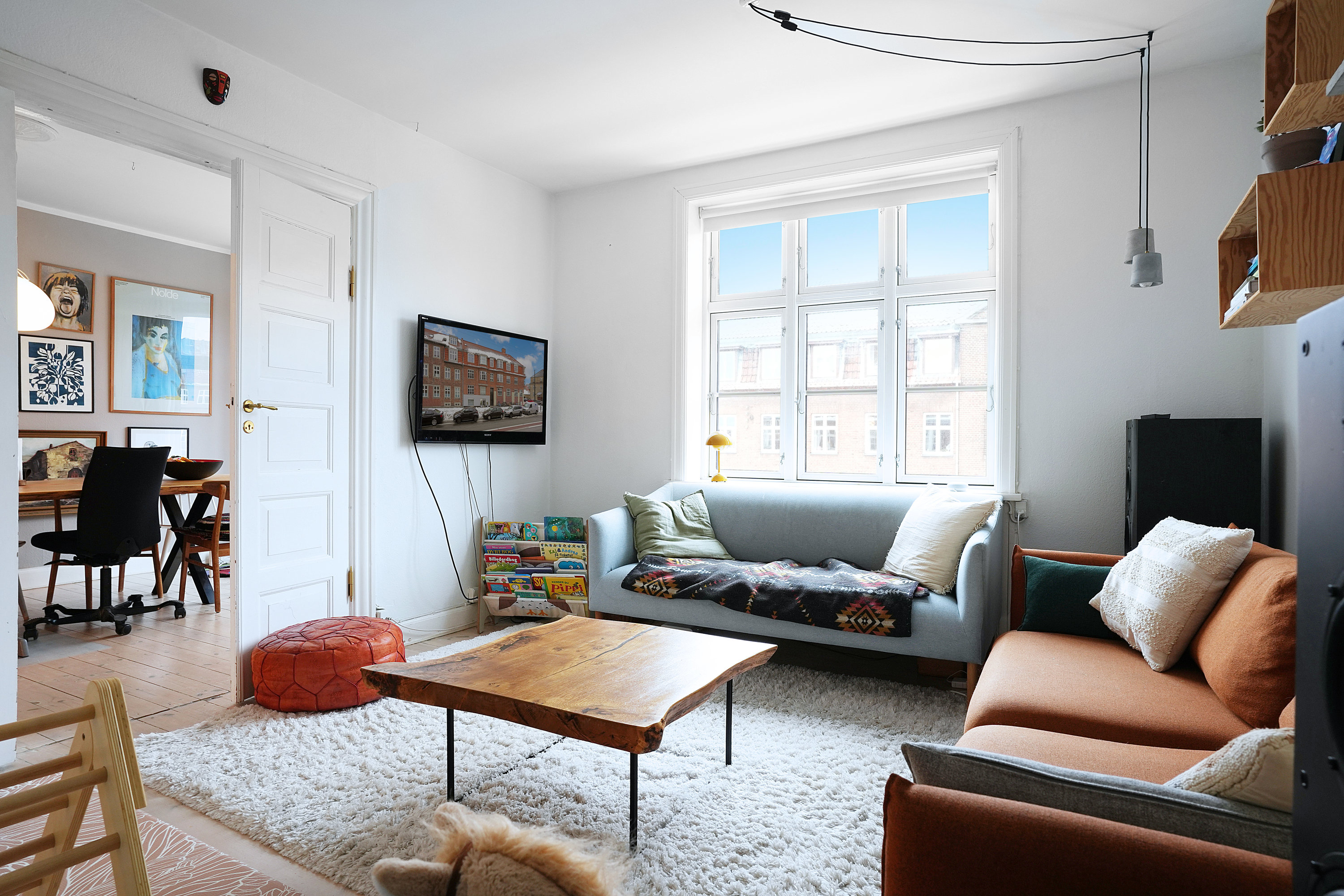 Fremhævet stue billede i fuldskærmstilstand. Billede af Vigerslevvej 39, 1. tv., 2500 Valby