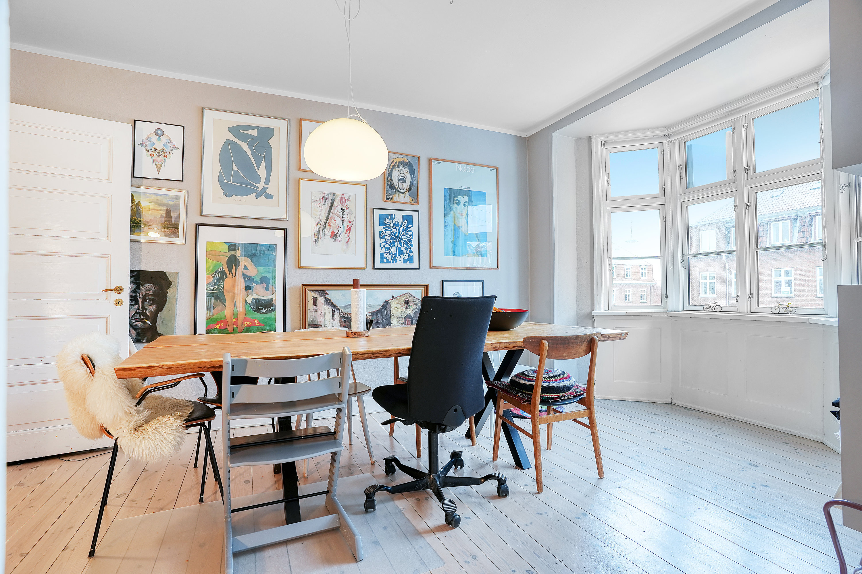 Miniaturebillede 1: spisestue. Billede af Vigerslevvej 39, 1. tv., 2500 Valby