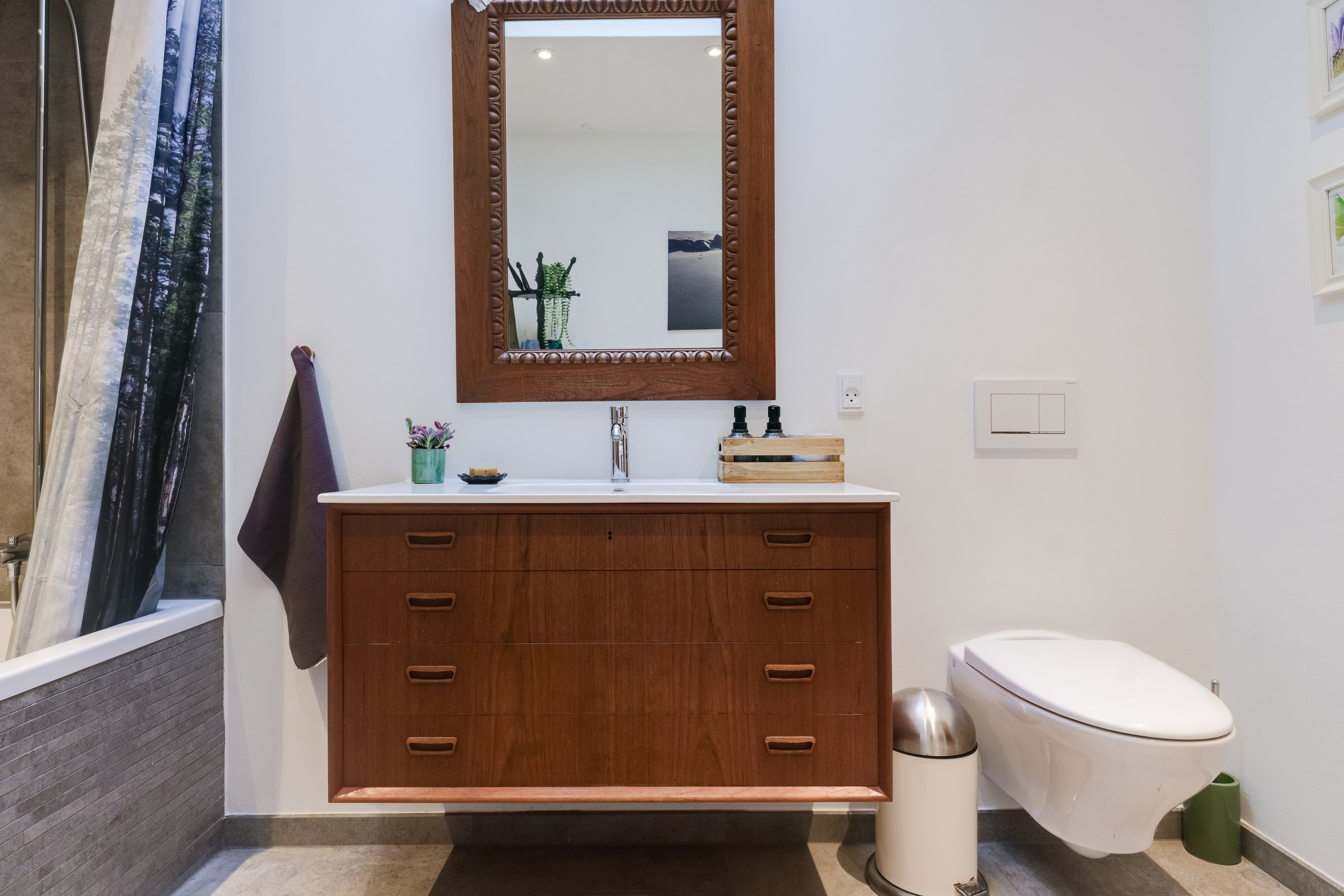 Fremhævet badeværelse billede i fuldskærmstilstand. Billede af Pilevej 28, 5800 Nyborg