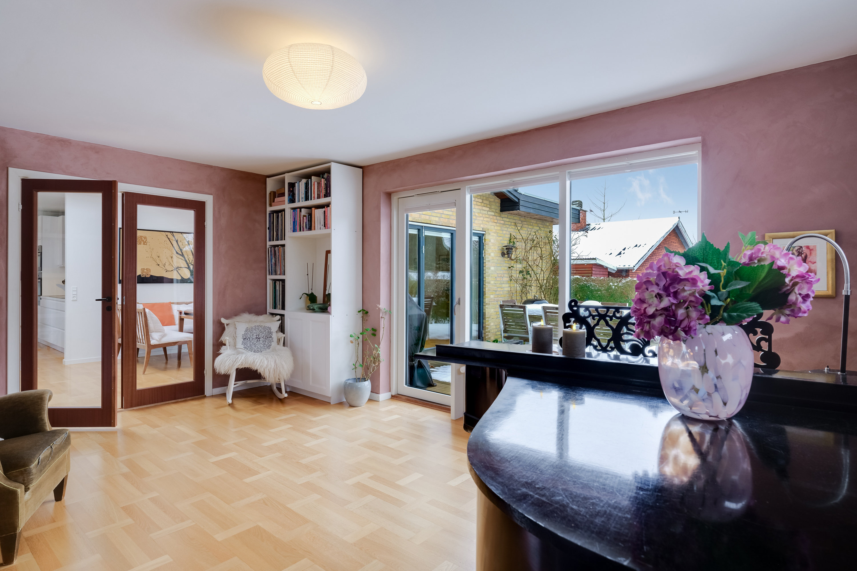 Fremhævet stue billede i fuldskærmstilstand. Billede af Pilevej 28, 5800 Nyborg