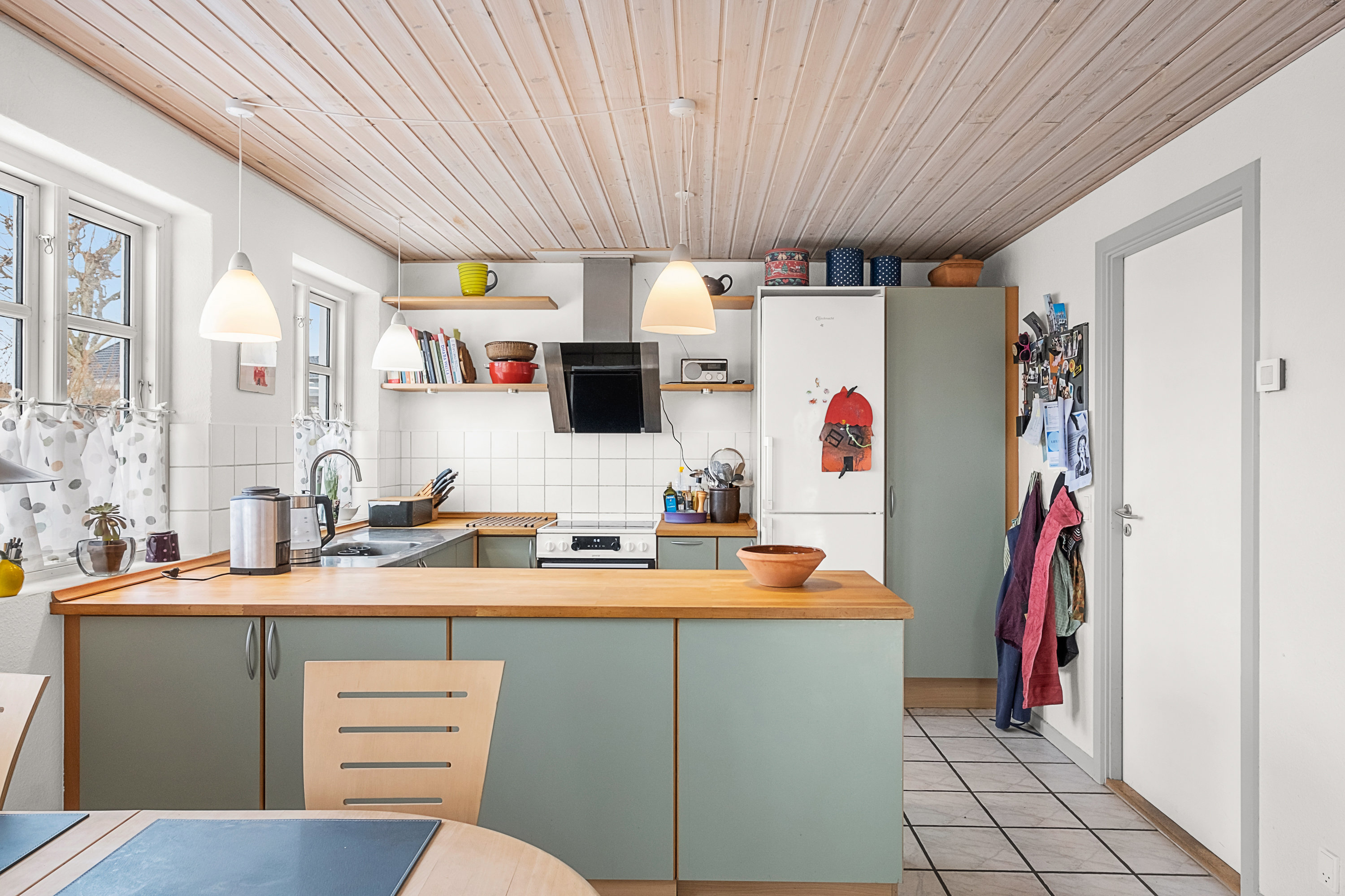 Fremhævet køkken alrum billede i fuldskærmstilstand. Billede af Sensommervej 133, 8530 Hjortshøj