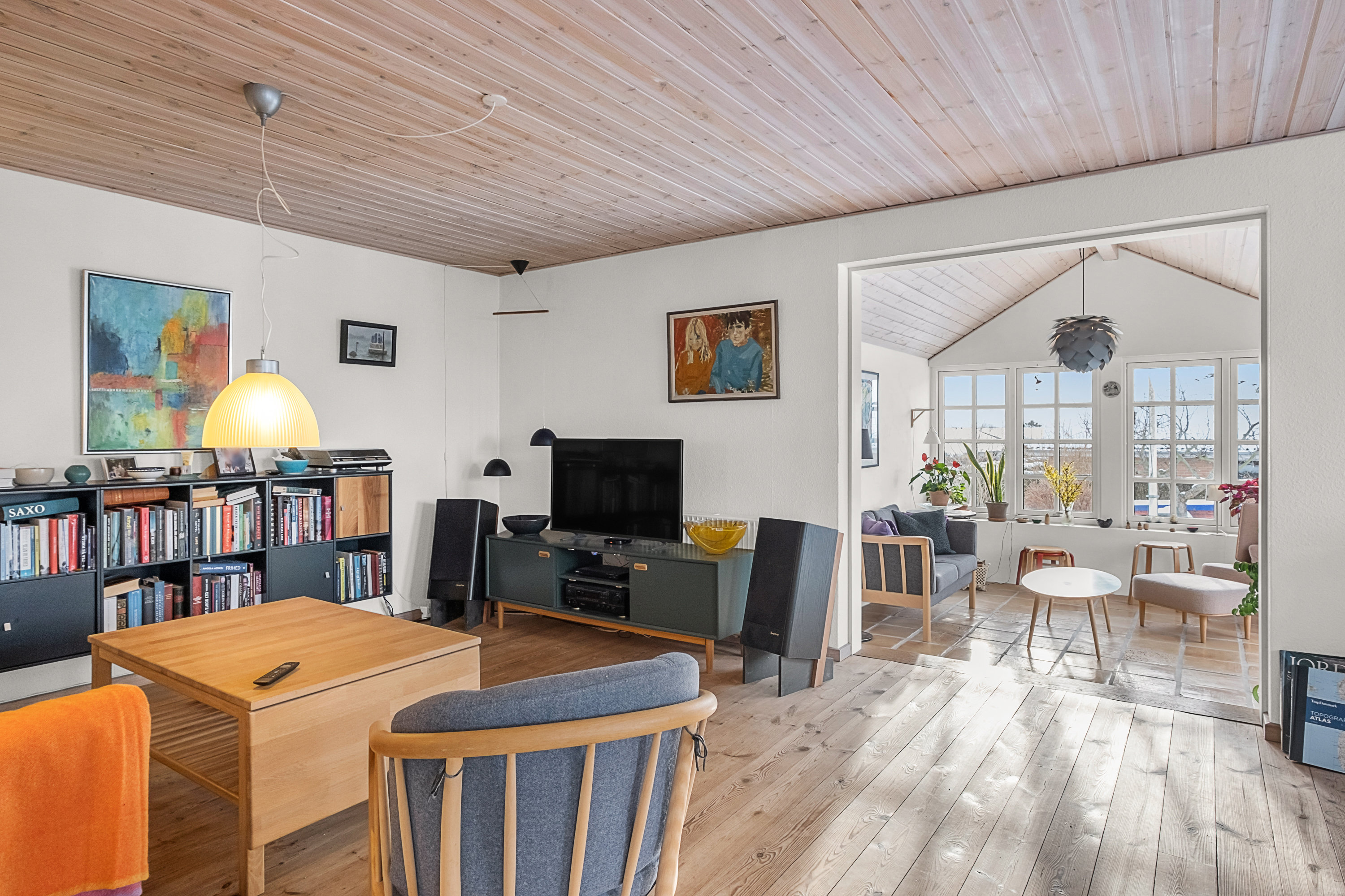 Fremhævet stue billede i fuldskærmstilstand. Billede af Sensommervej 133, 8530 Hjortshøj