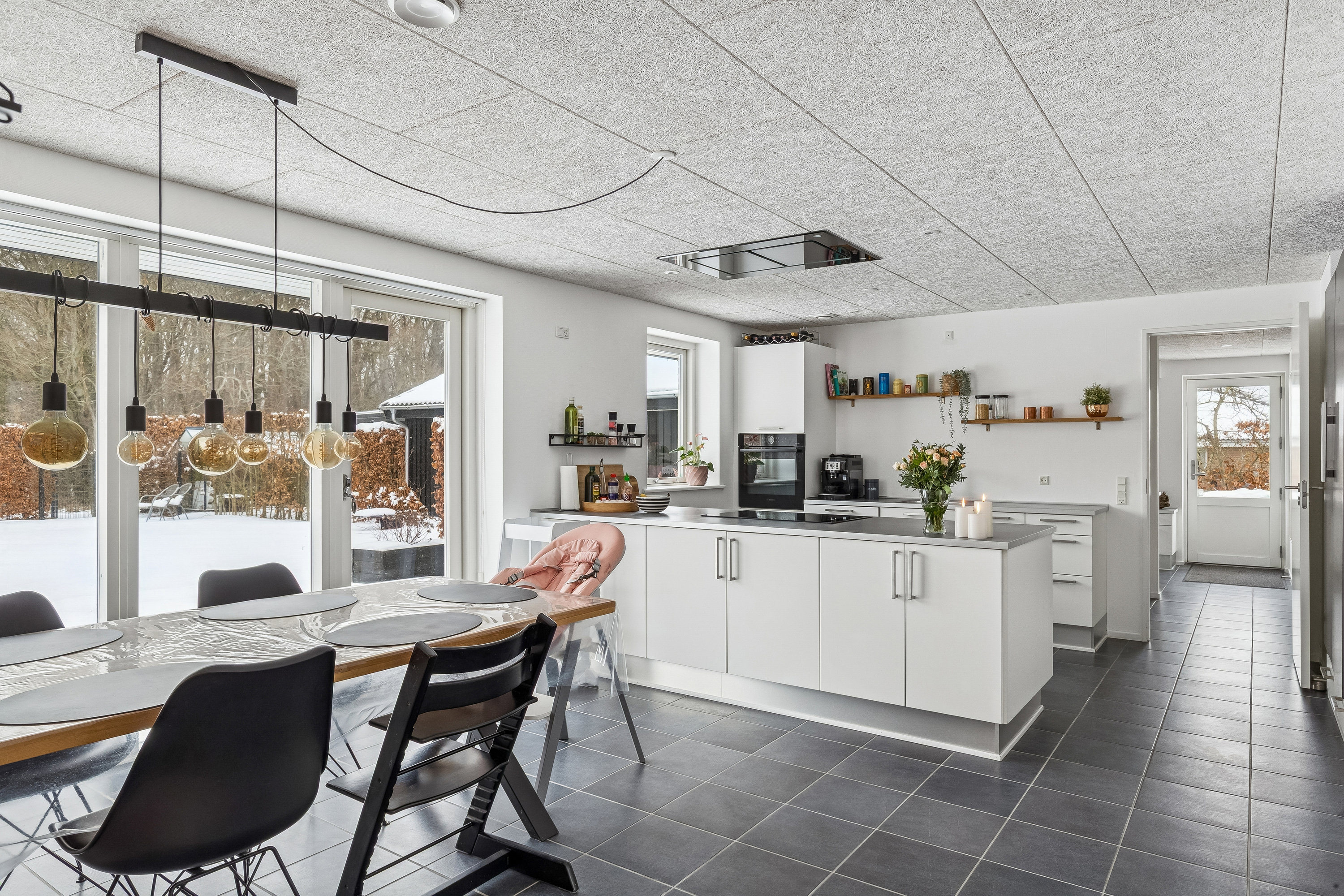 Fremhævet køkken billede i fuldskærmstilstand. Billede af Dyrhøj 9, 6300 Gråsten