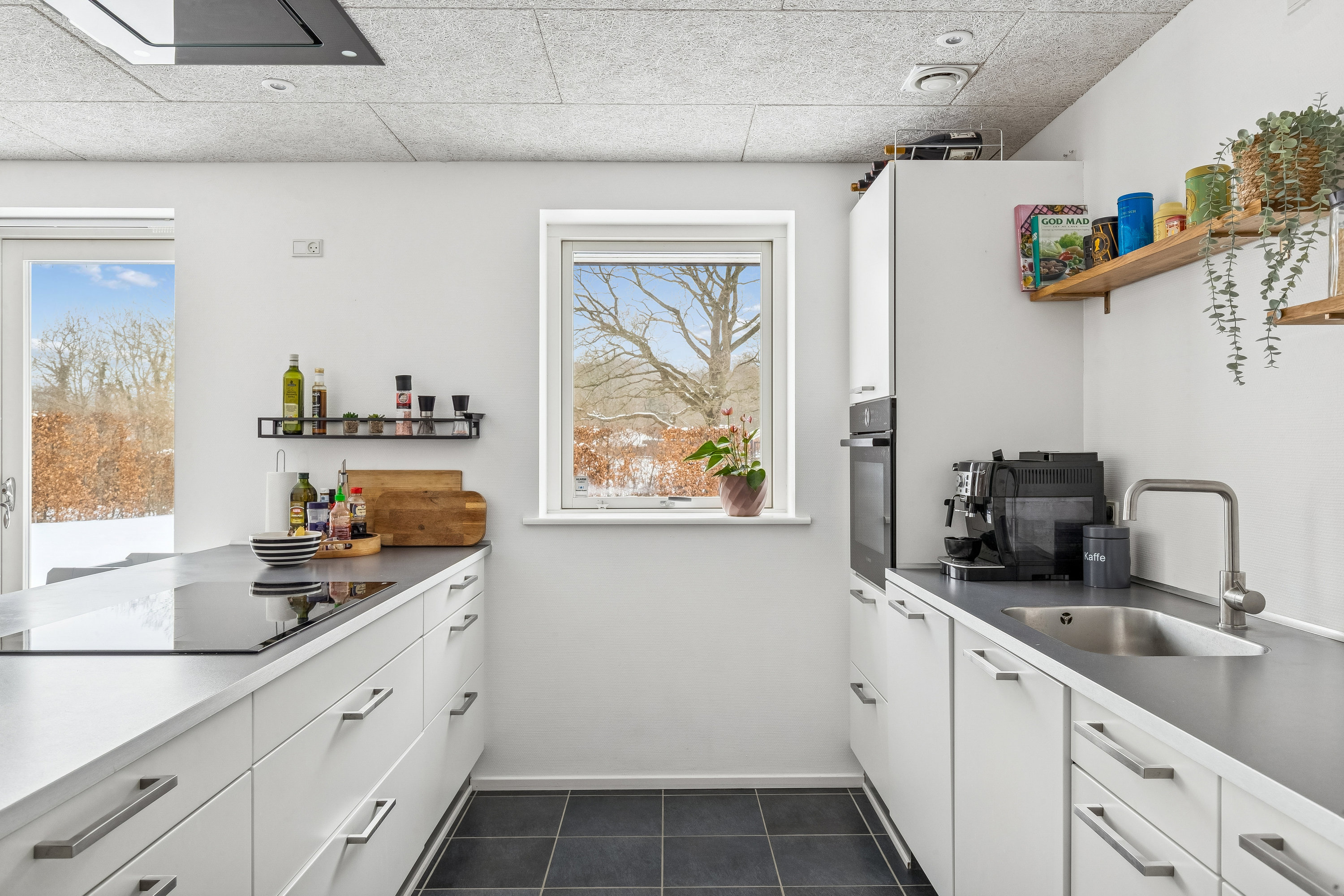 Fremhævet køkken billede i fuldskærmstilstand. Billede af Dyrhøj 9, 6300 Gråsten